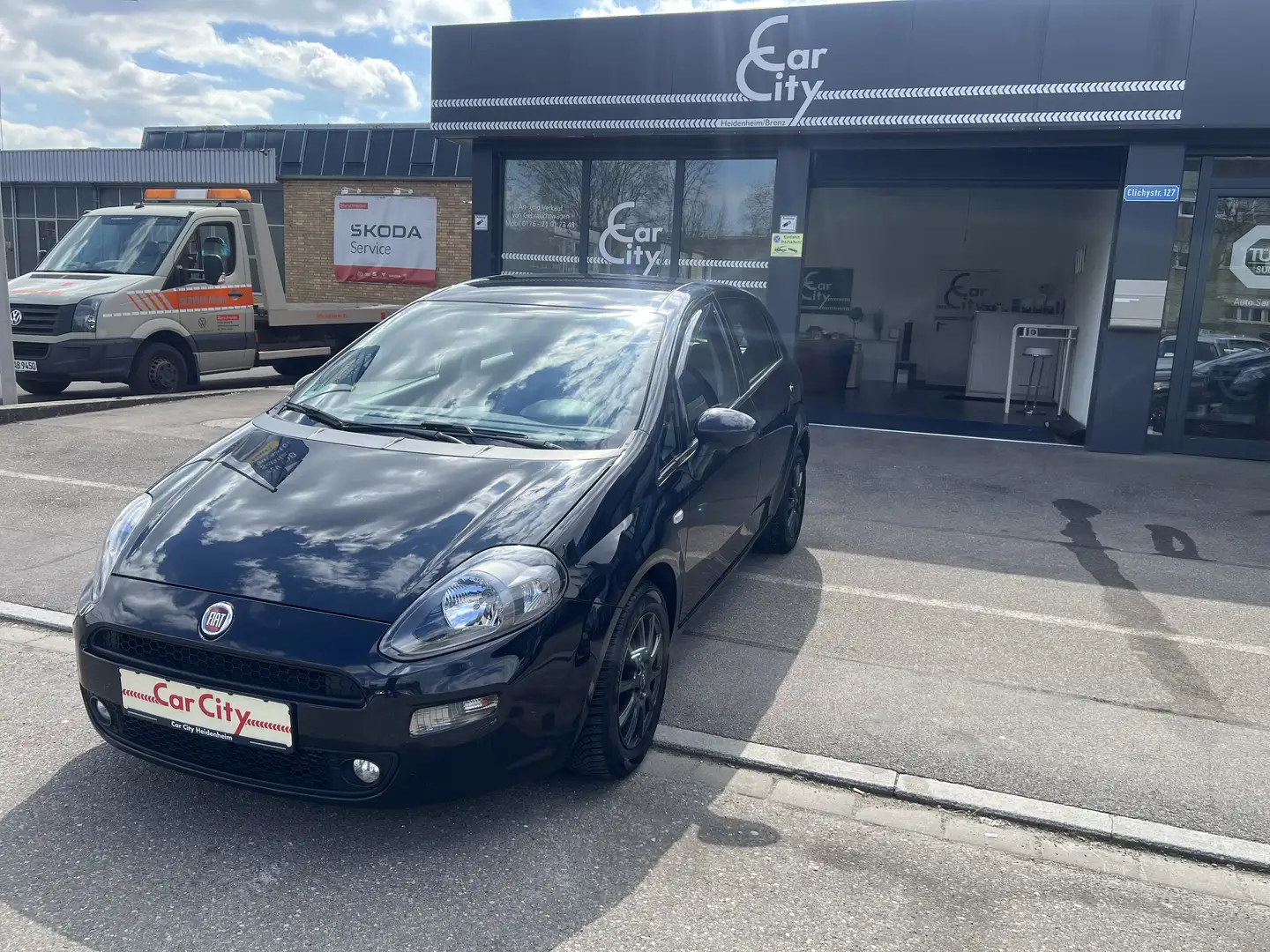 Fiat Punto Lounge TOP Schwarz - 1