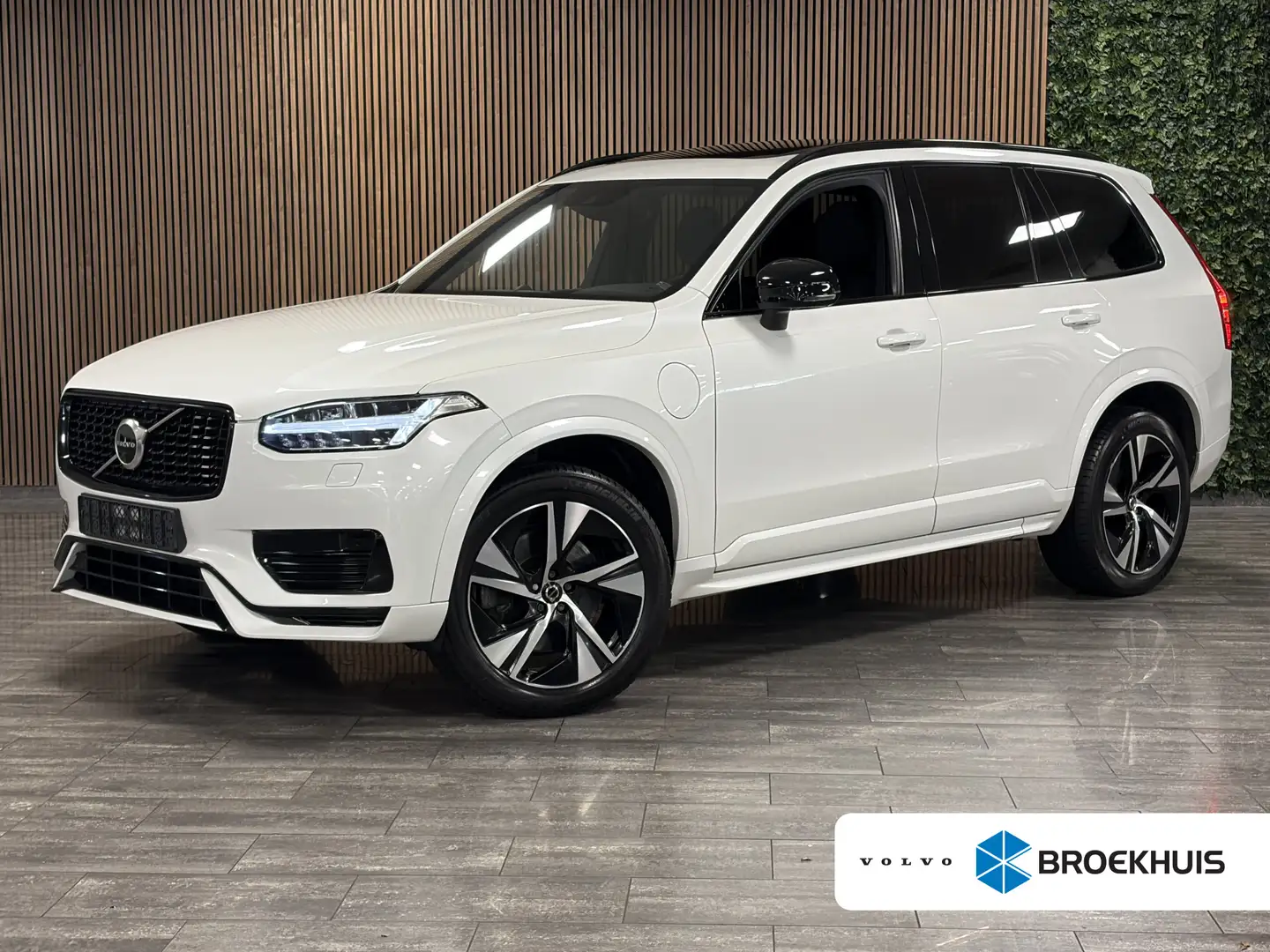 Volvo XC90 T8 AWD Recharge R-Design | Bowers & Wilkins | Stoe Blanc - 1