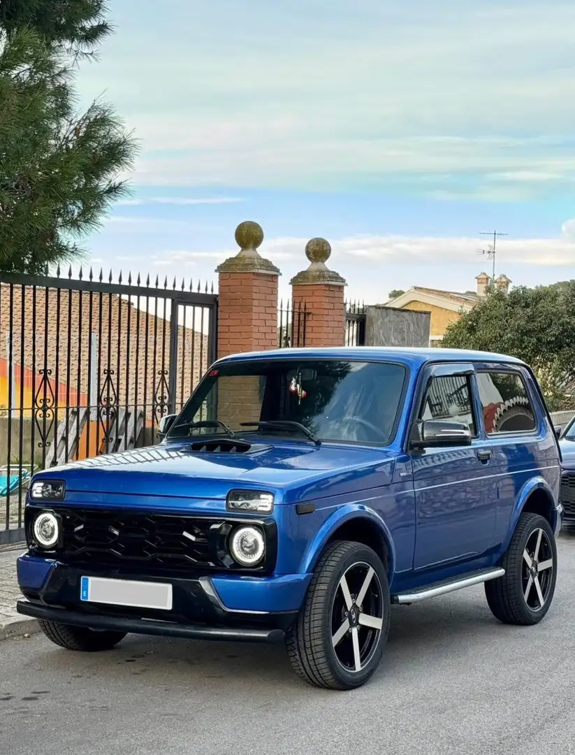 Lada 4x4 LADA NIVA URBAN 2017 con todos los extras posibles - 1