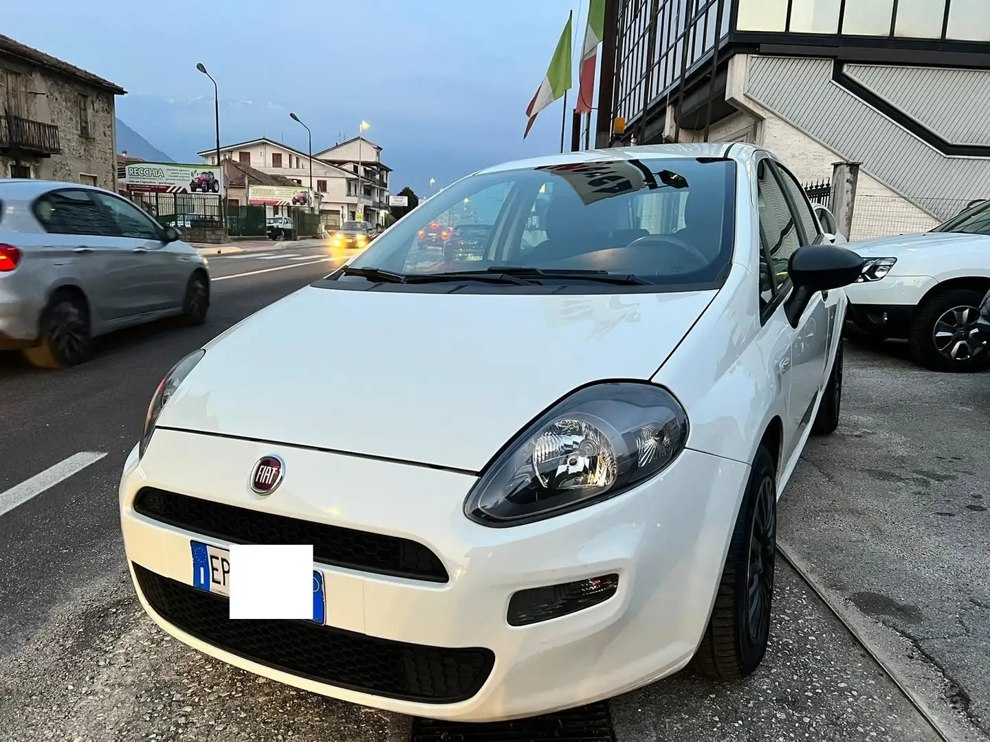 Fiat Punto Evo 1.4 80 cv Benzina/Gpl Black line Bianco - 2