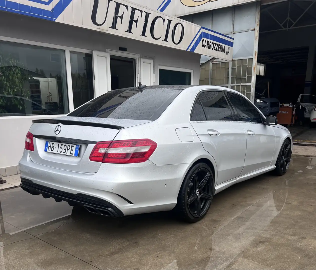 Mercedes-Benz E 200 Amg - 1