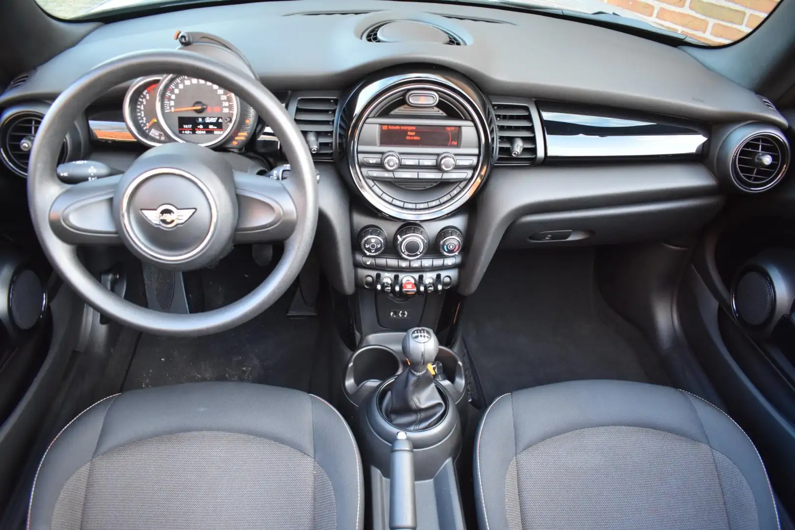 MINI One Cabrio Mini 1.2 Salt Business '17 Airco Stoelverwarming I Gris - 2