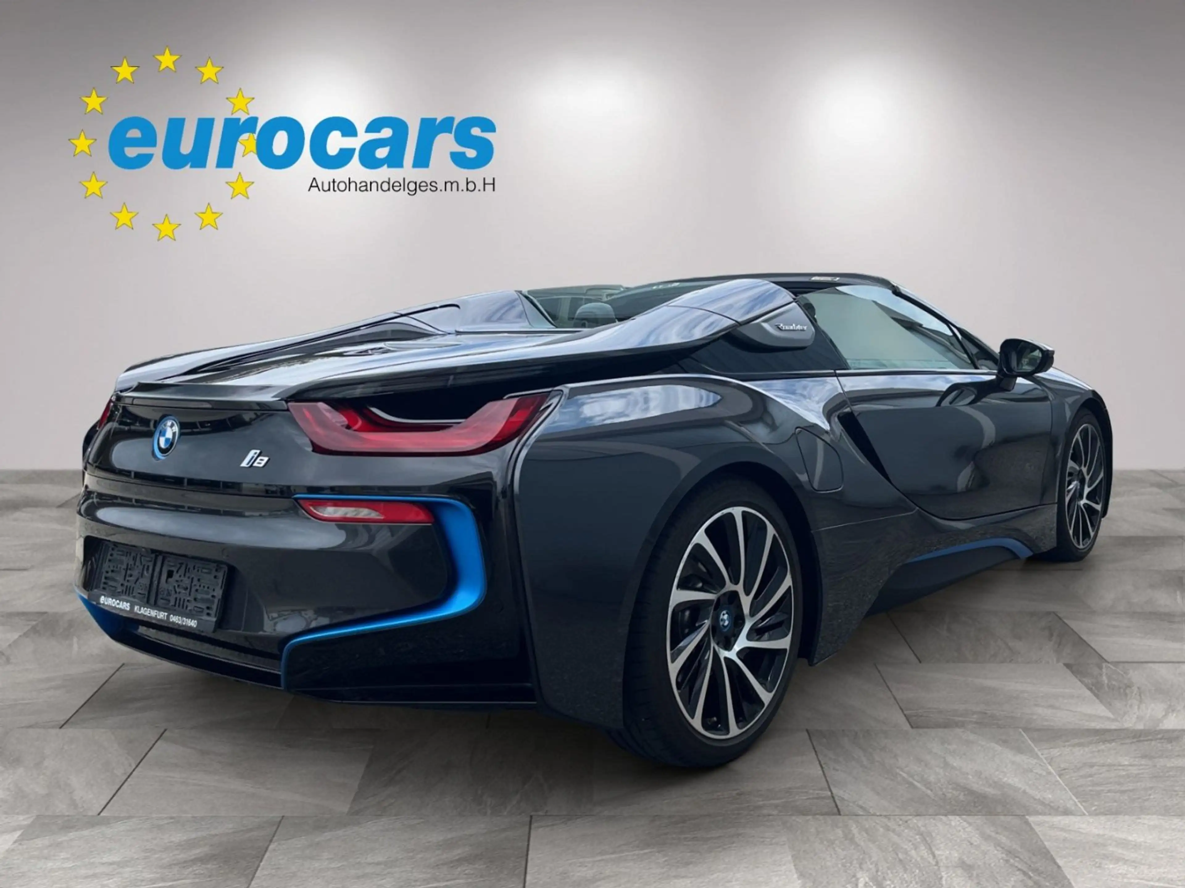 BMW i8 — photo 4