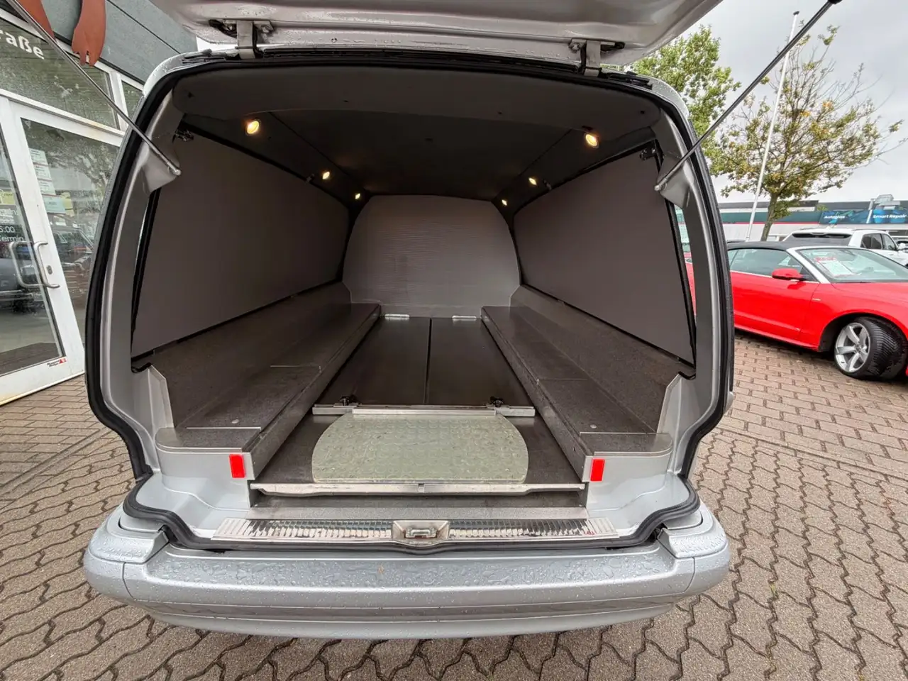 Mercedes-Benz E 220 CDi "Kuhlmann" Bestattungswagen, foto 7