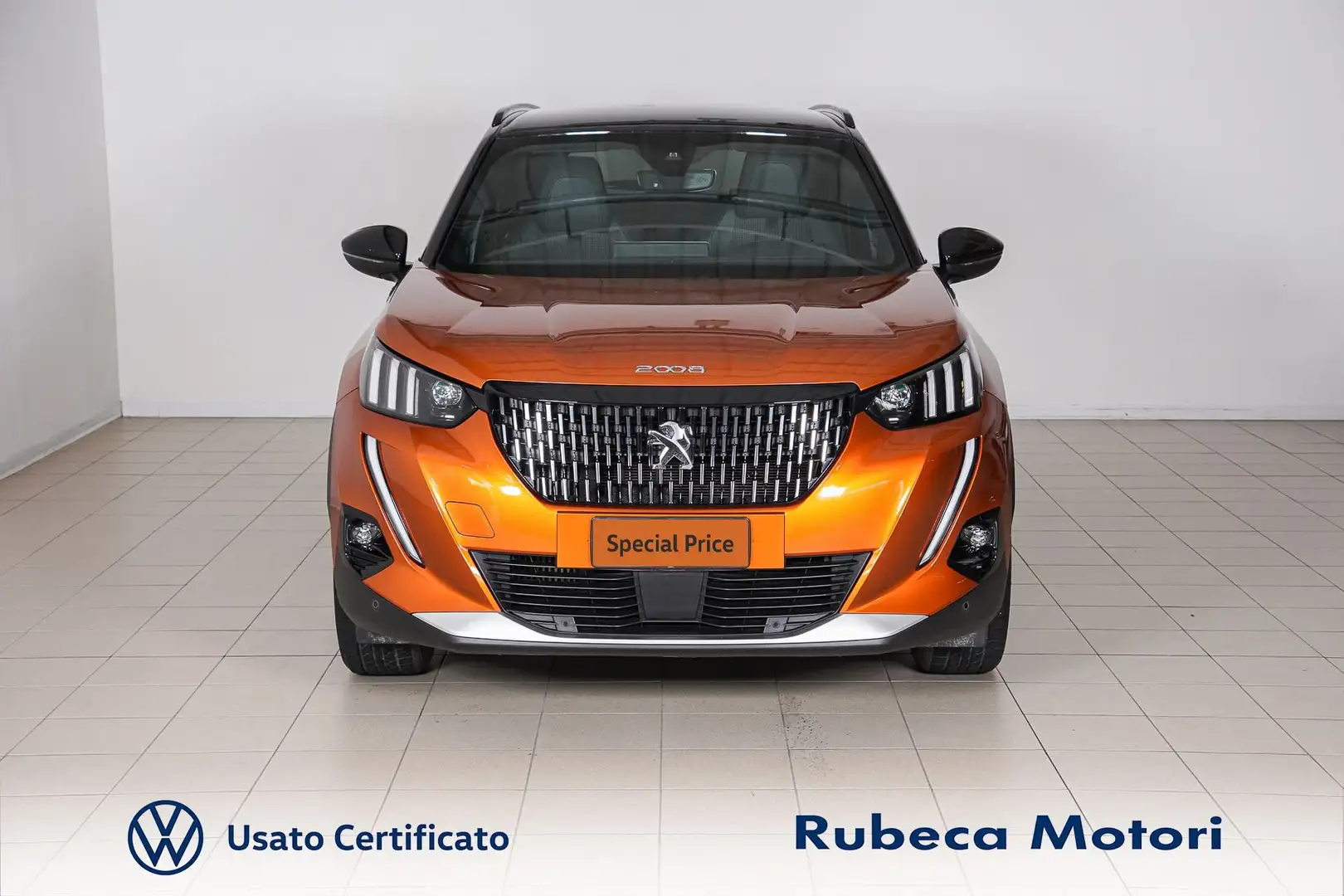 Peugeot 2008 1.5 Bluehdi eat8 GT s&s 130CV Orange - 2