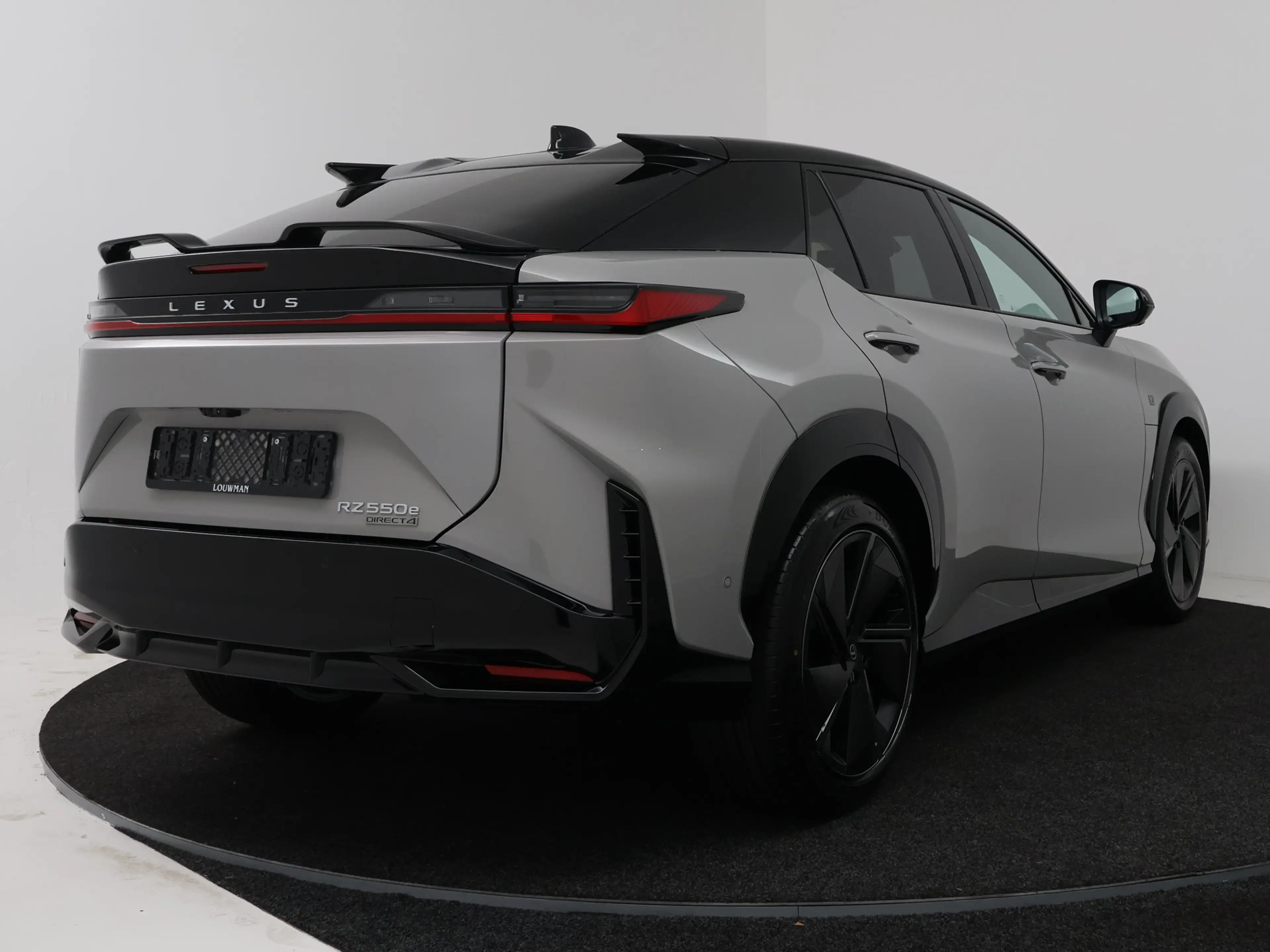 Lexus RZ 550e DIRECT 4 F SPORT 77 kWh | Mark Levinson Audio — photo 2