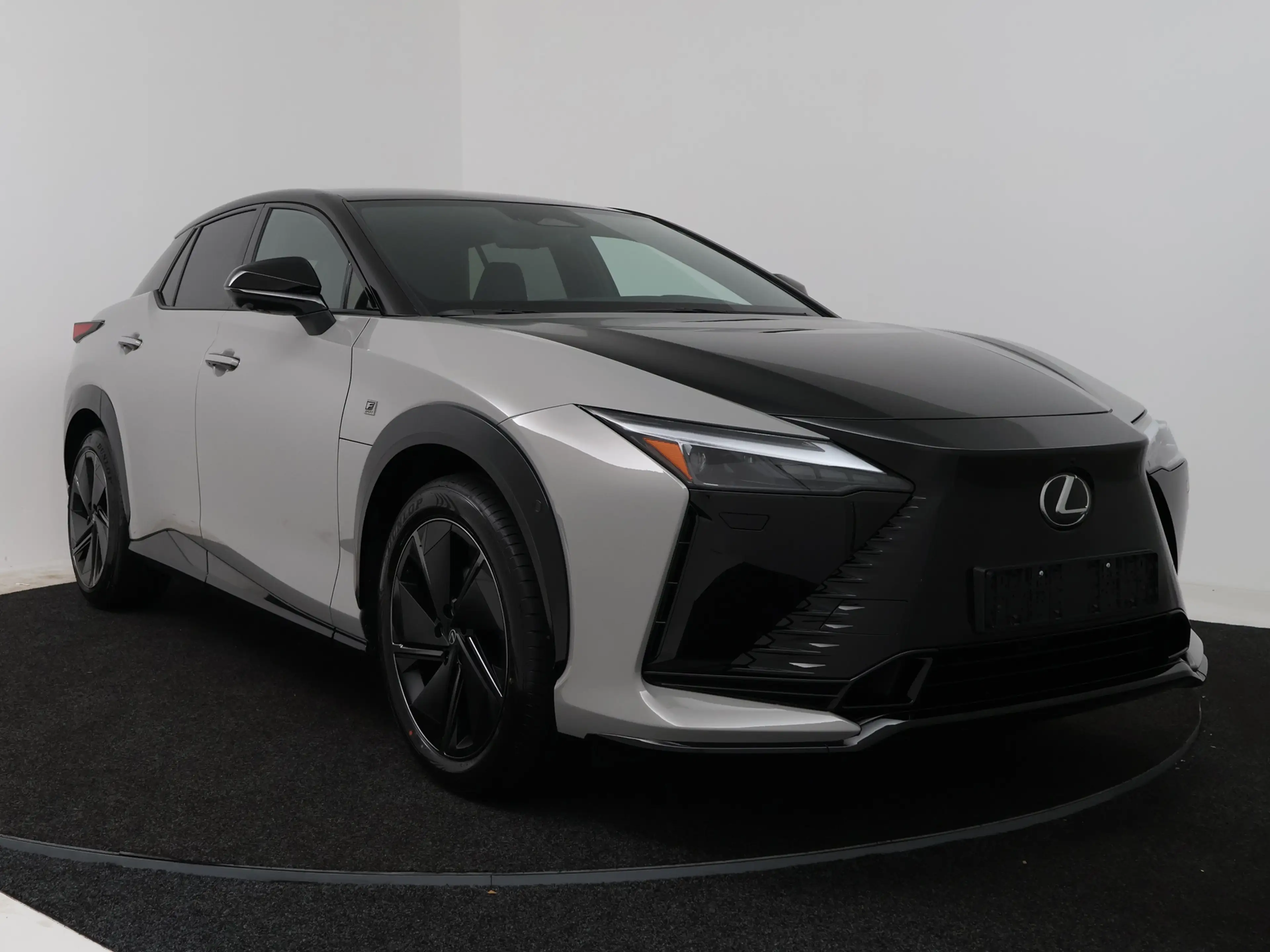 Lexus RZ 550e DIRECT 4 F SPORT 77 kWh | Mark Levinson Audio — photo 15