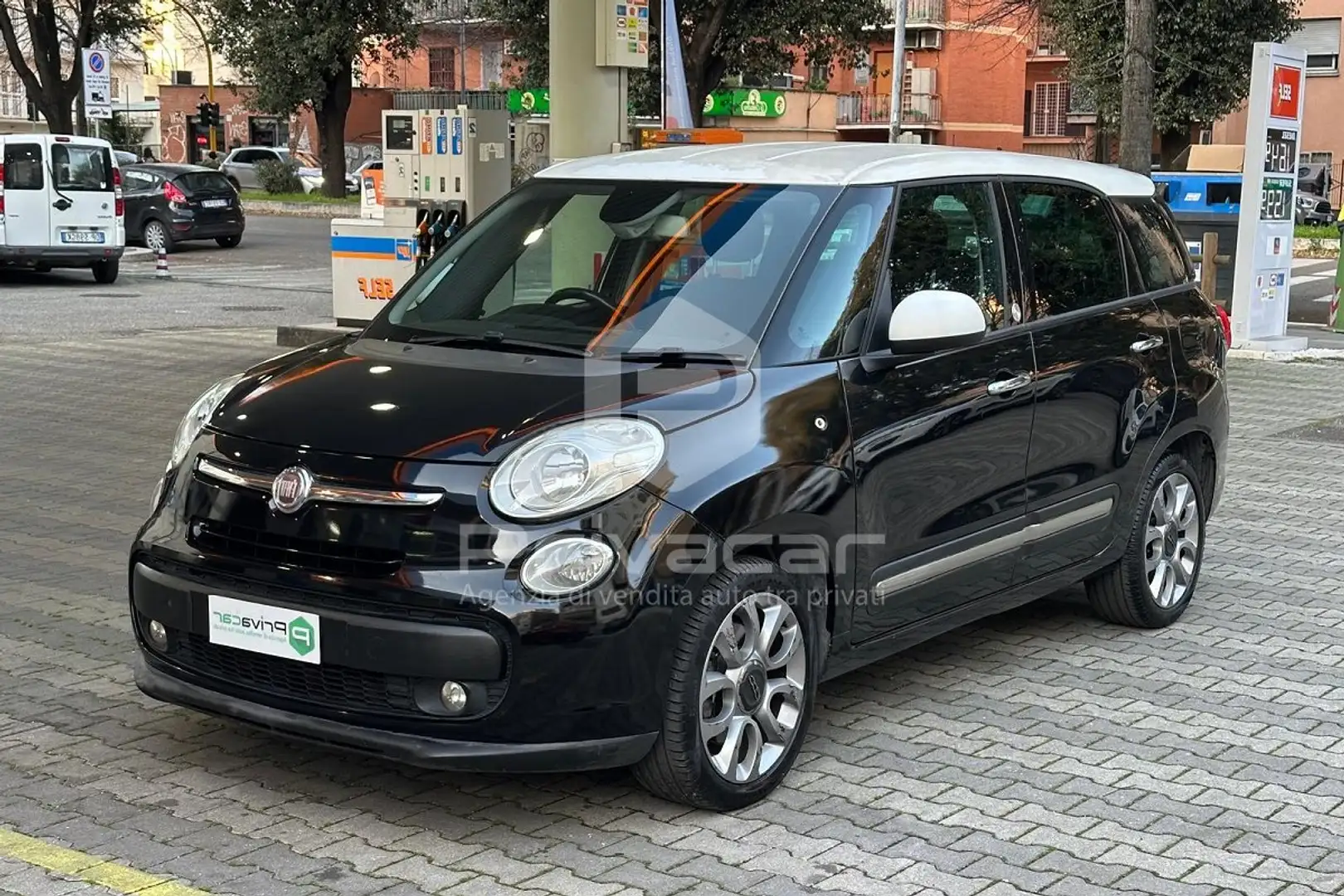 Fiat 500L 500L Living 1.6 Multijet 120 CV Lounge Schwarz - 1