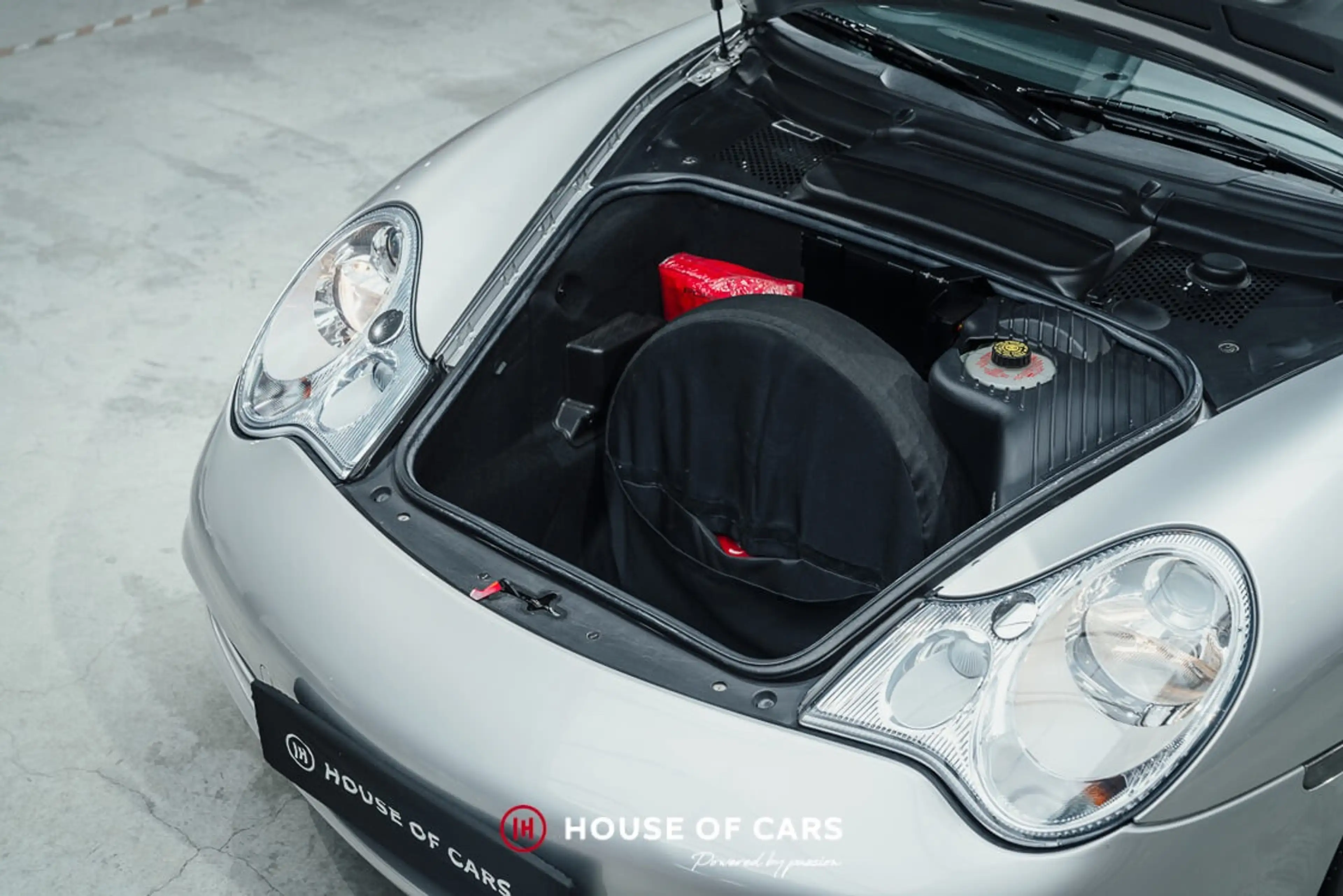 Porsche 996 .2 CARRERA COUPE MANUAL 1ST PAINT - LOW MILEAGE — photo 12