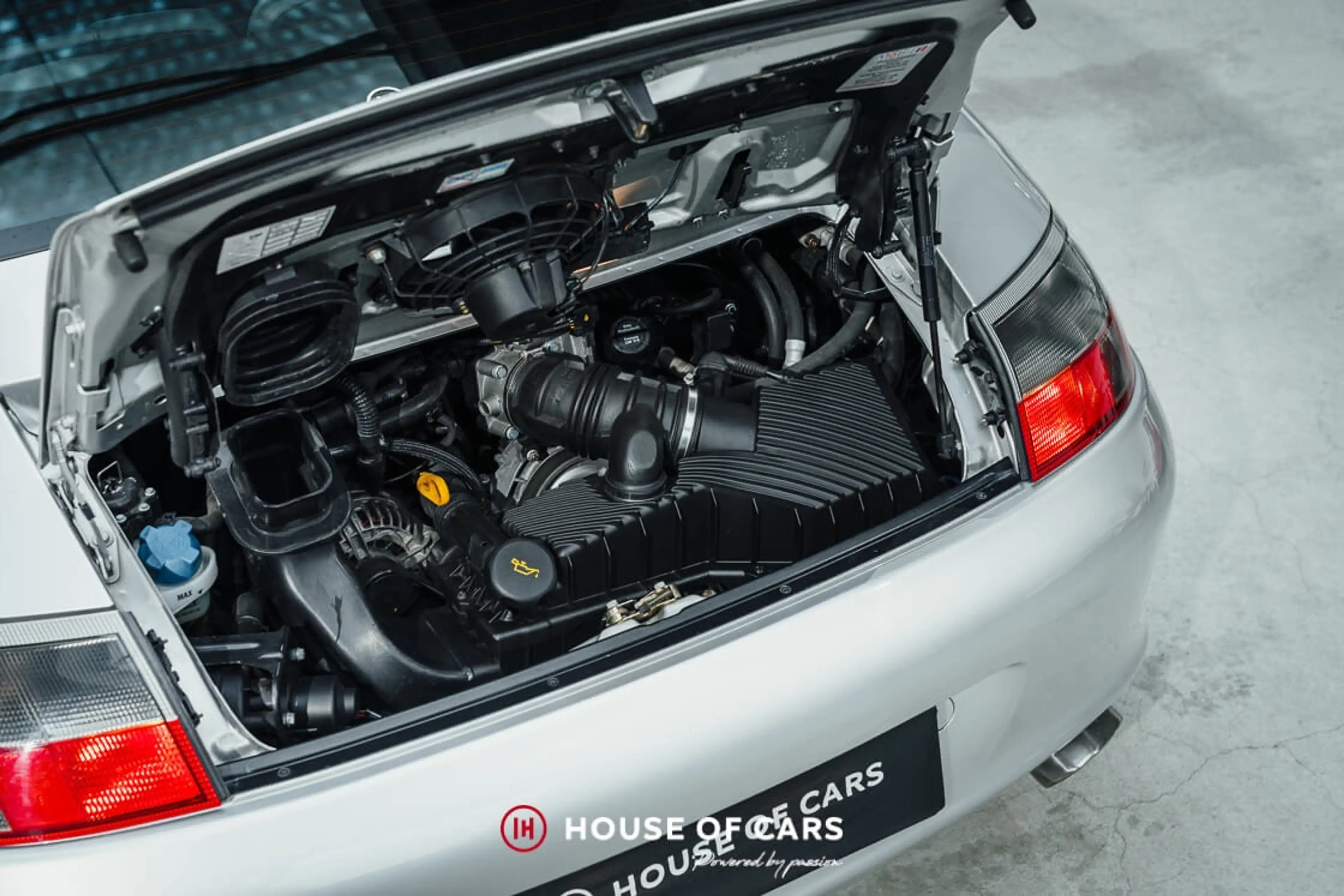 Porsche 996 .2 CARRERA COUPE MANUAL 1ST PAINT - LOW MILEAGE — photo 13