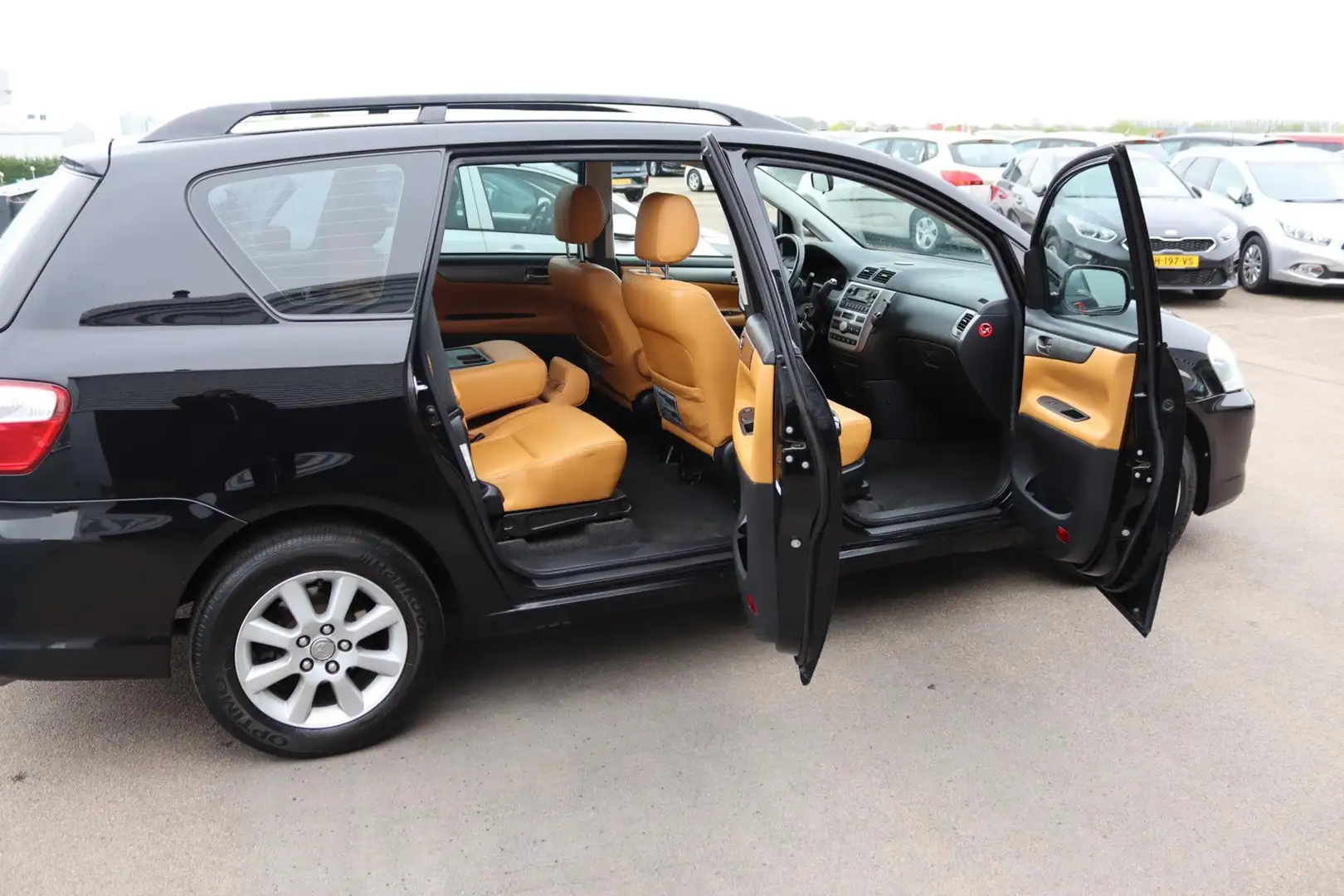 Toyota Avensis Verso Avensis Verso 2.0i Linea Sol 5p. Zwart - 2
