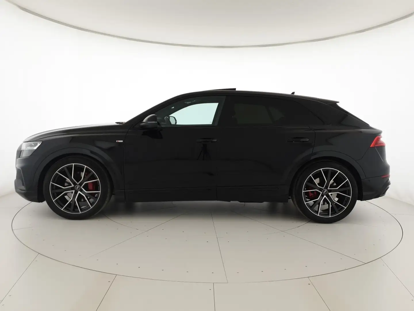 Audi Q8 55TFSI 340CV quattro tiptronic Sport Black - 2