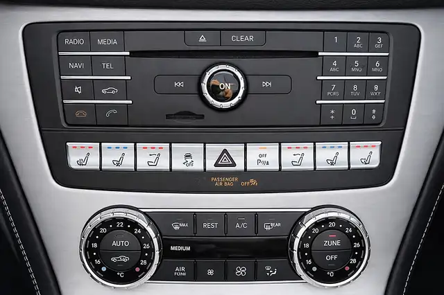 Mercedes-Benz SL 500 Roadster AMG Aut. * M O P F * Ansicht 25