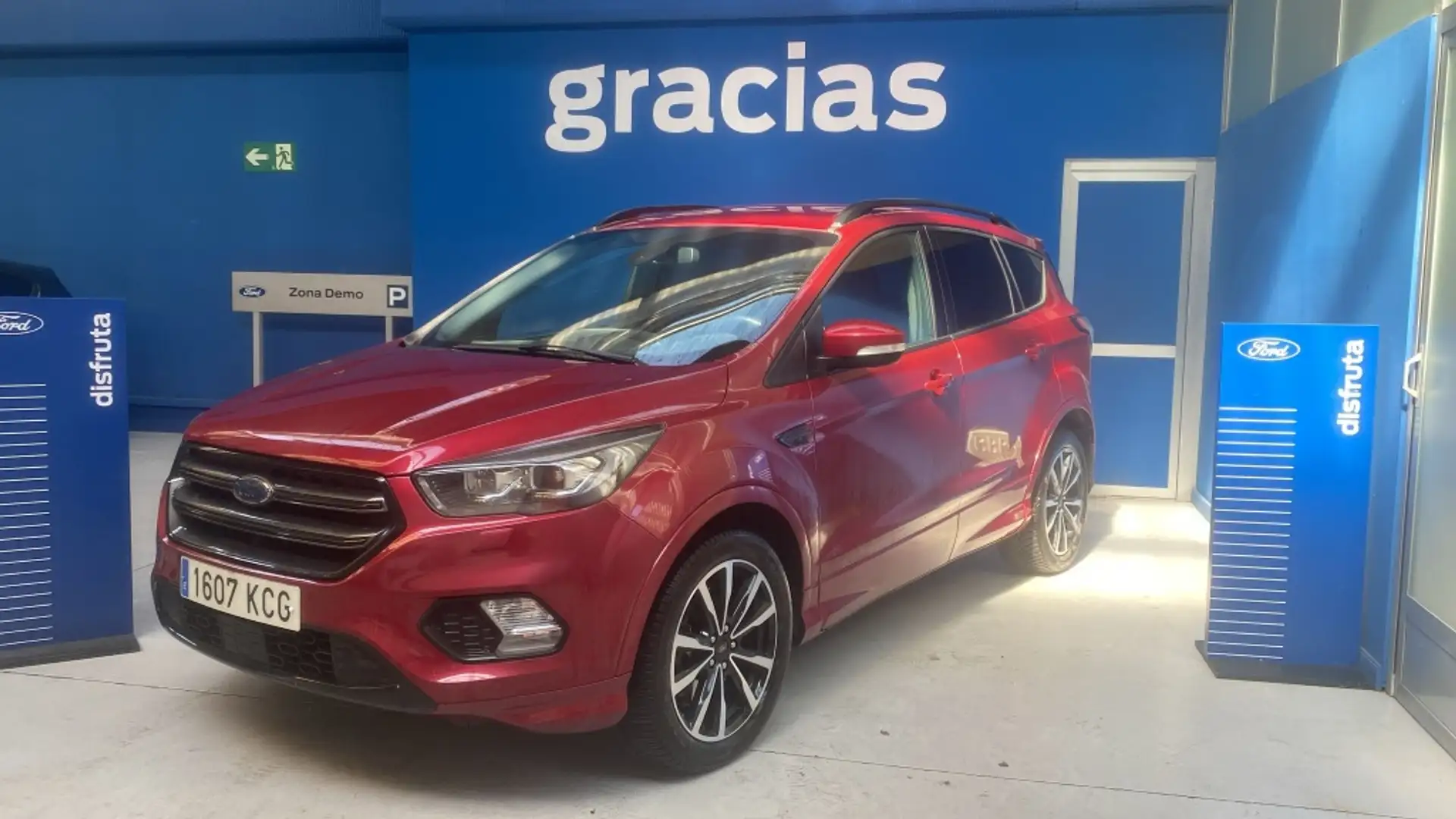 Ford Kuga 2.0TDCi Auto S&S ST-Line 4x2 150 Red - 2