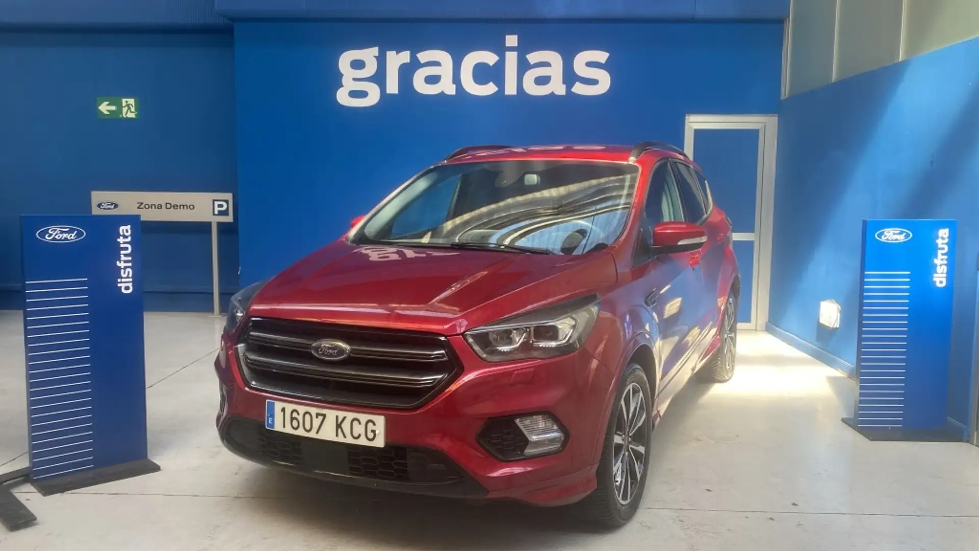 Ford Kuga 2.0TDCi Auto S&S ST-Line 4x2 150 Red - 1