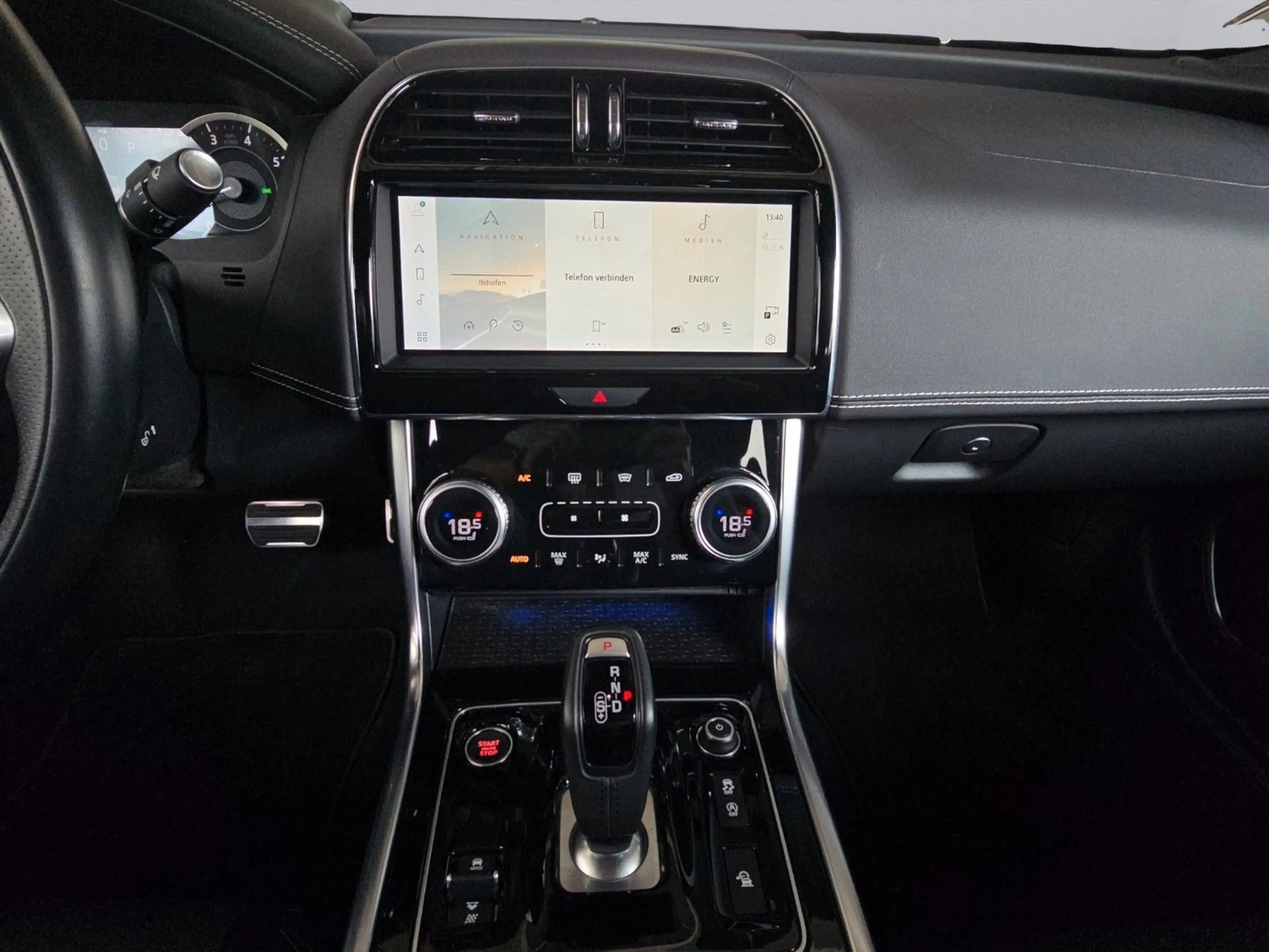 Jaguar XE P250 R-Dynamic Black *LED *RFK *PDC — photo 13