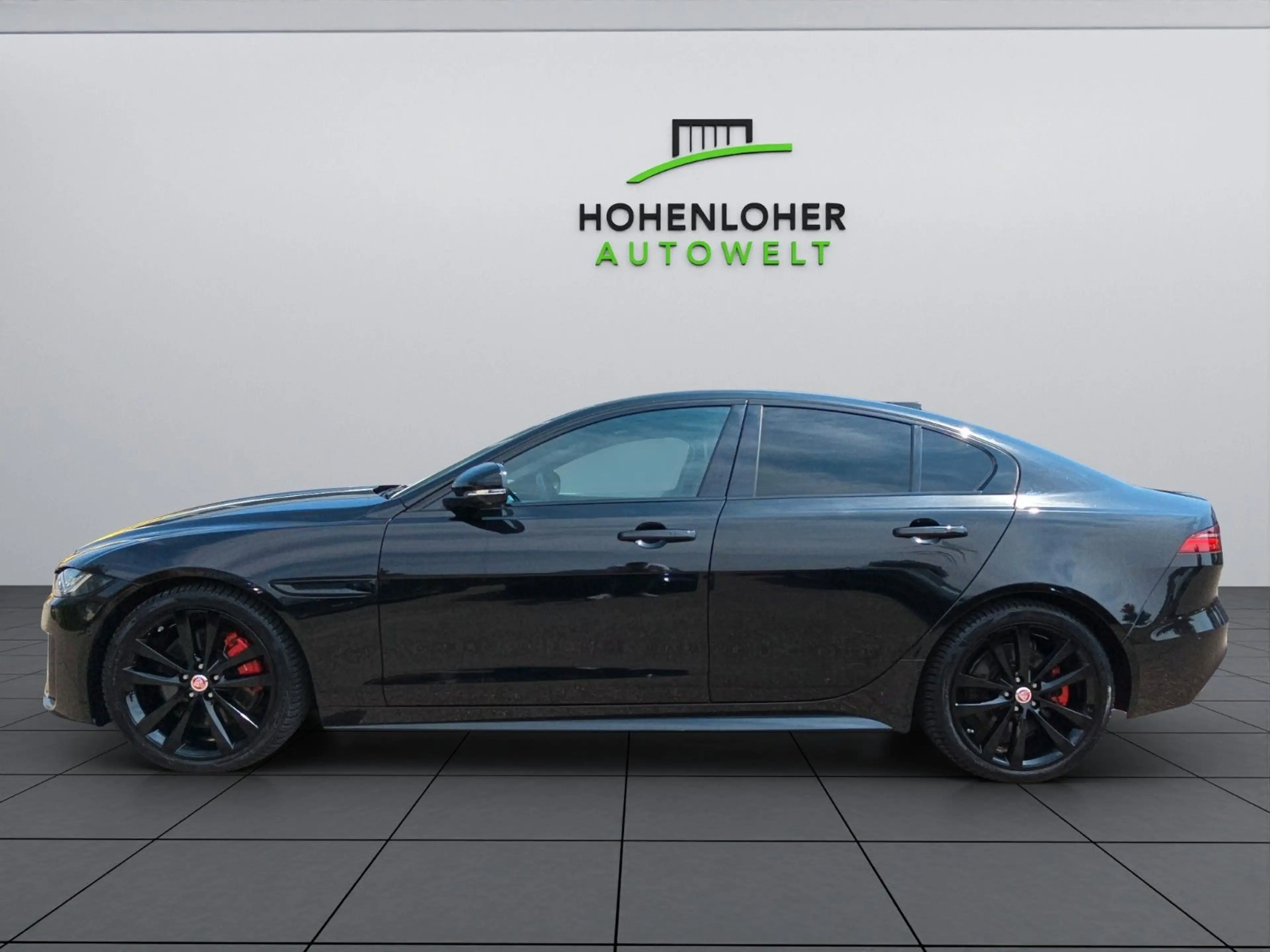 Jaguar XE P250 R-Dynamic Black *LED *RFK *PDC — photo 3