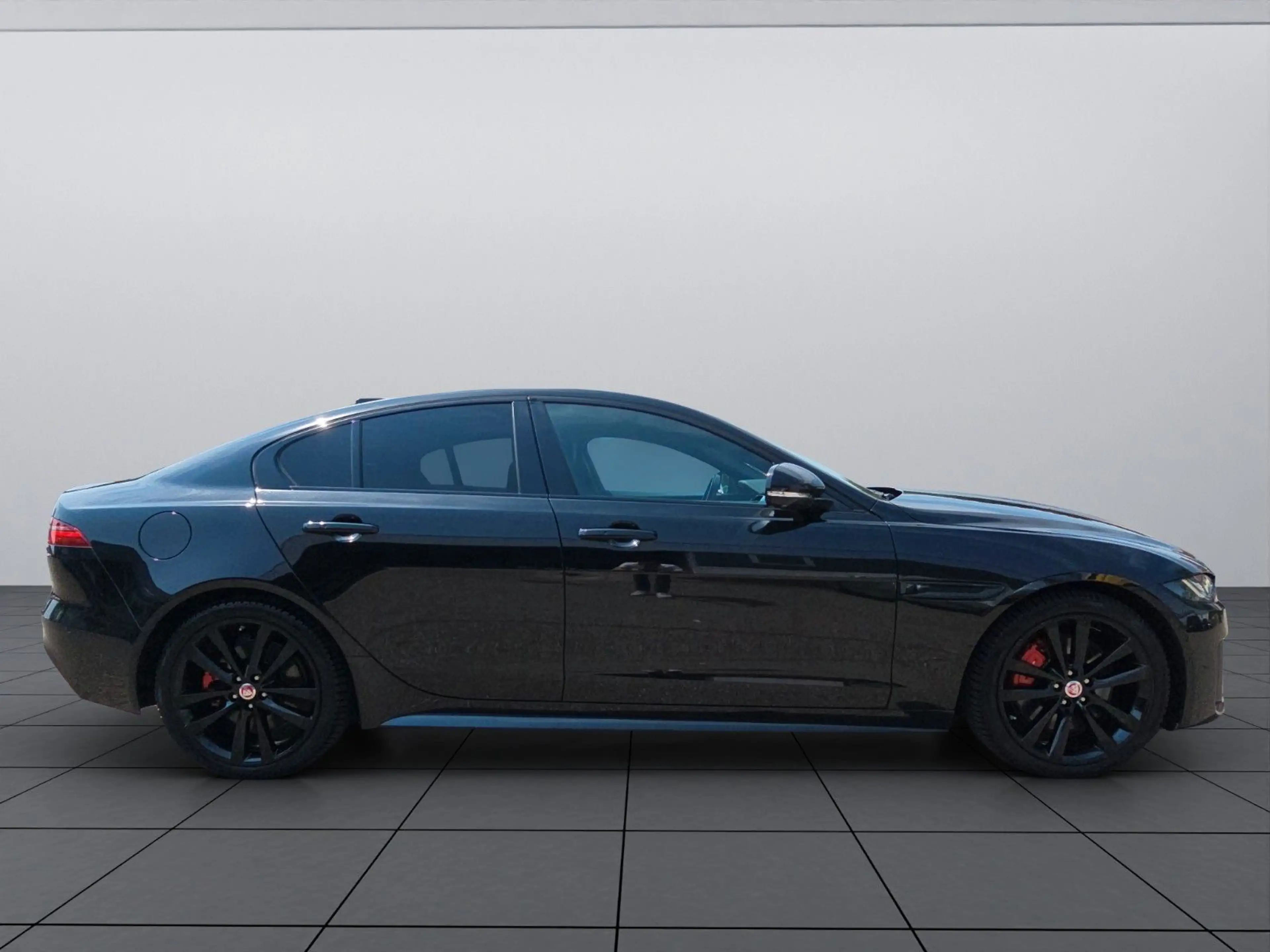 Jaguar XE P250 R-Dynamic Black *LED *RFK *PDC — photo 8
