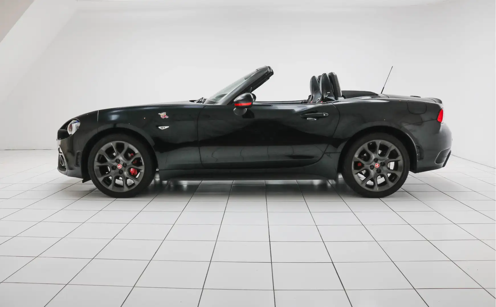 Abarth 124 Spider 1.4 All original - Full history - Perfect conditio Noir - 2