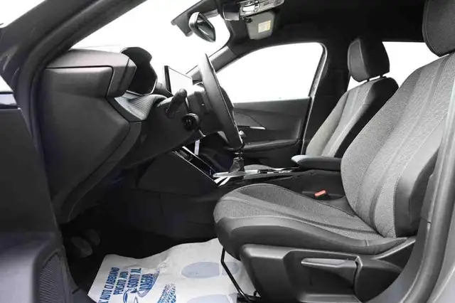 Peugeot 2008 view 9