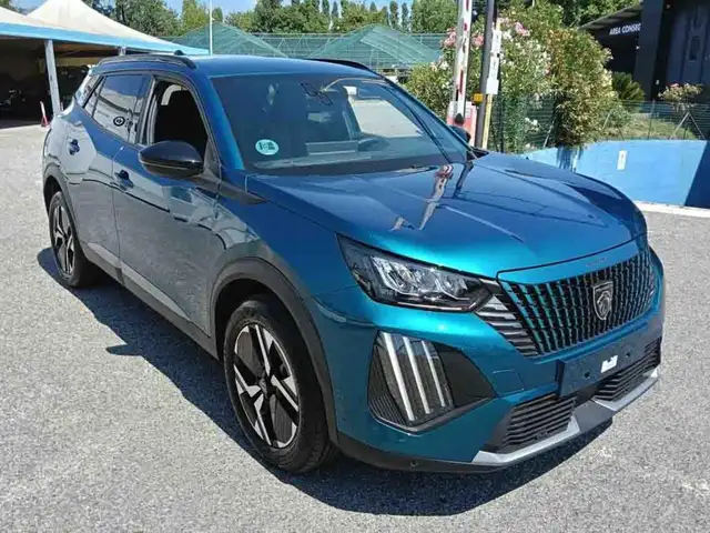 Peugeot 2008 view 2