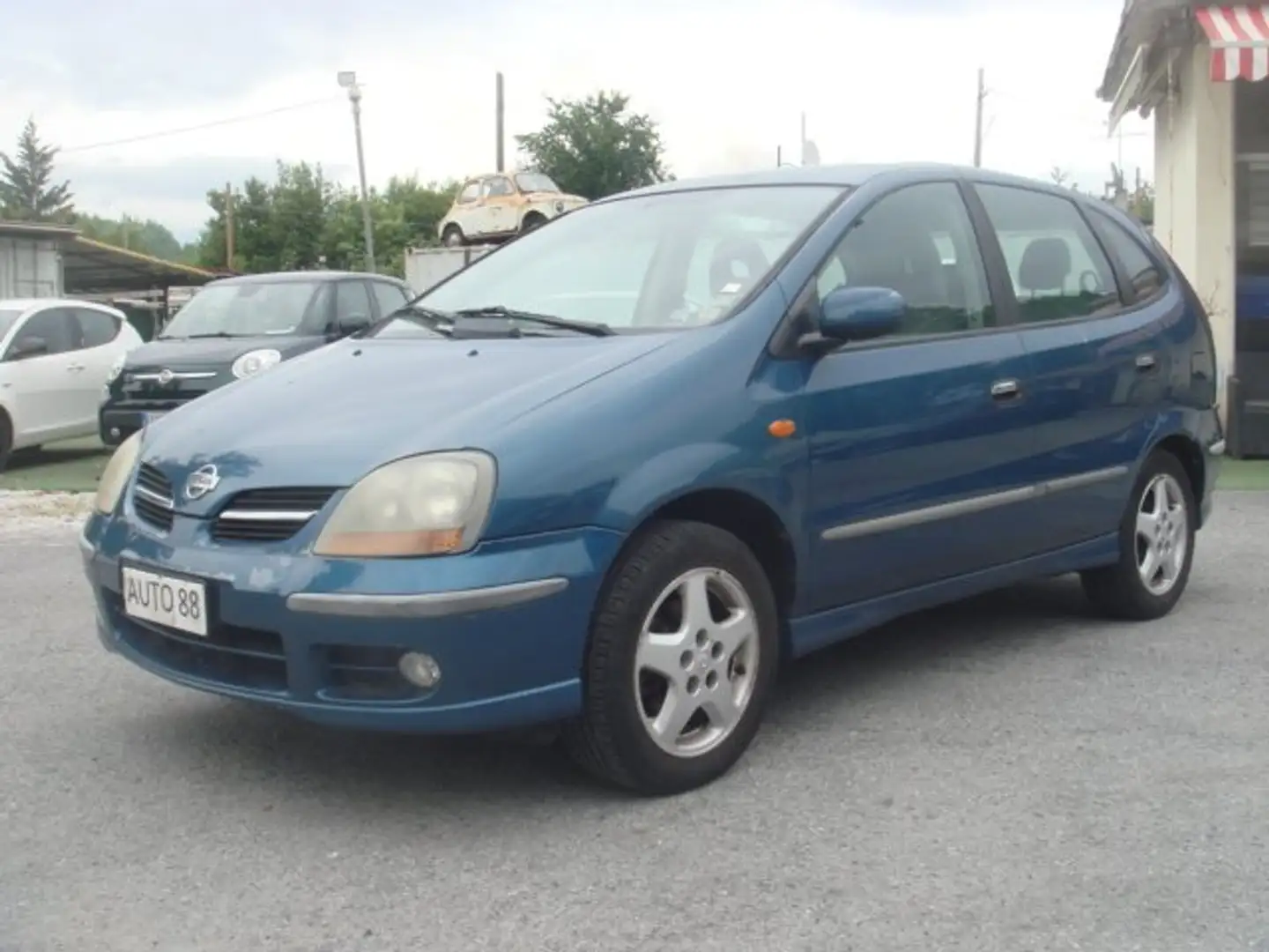 Nissan Almera Tino Tino 1.8 Comfort Azul - 1