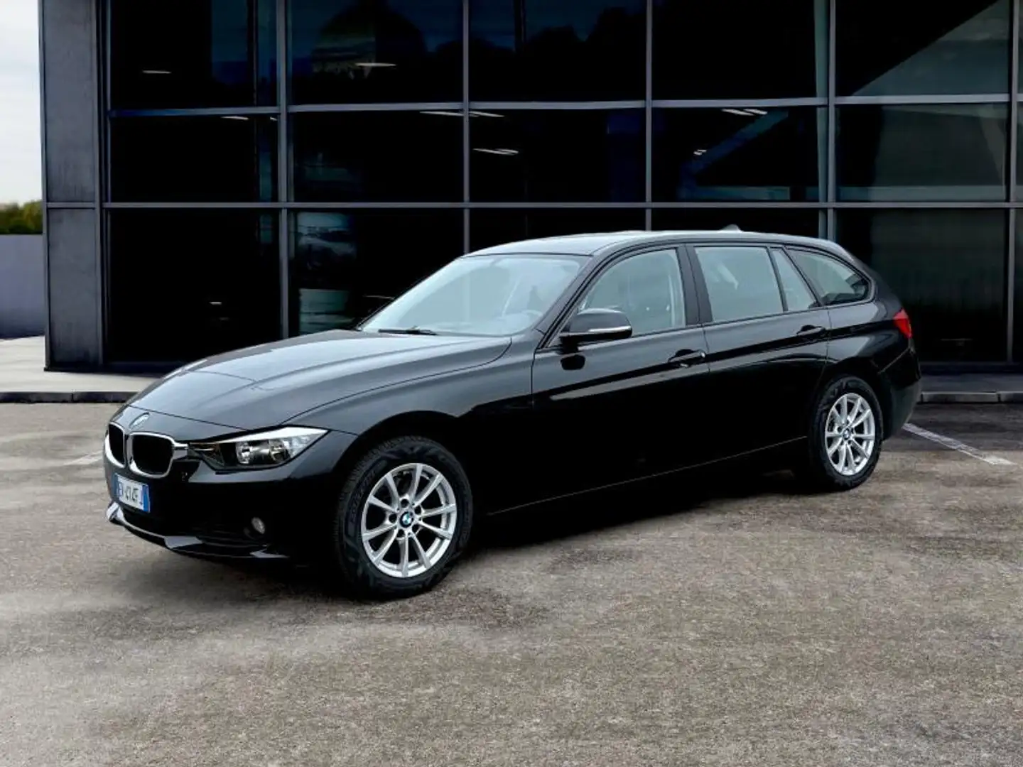 BMW 318 318d Touring Sport 2.0 DIESEL 143 CV Nero - 1