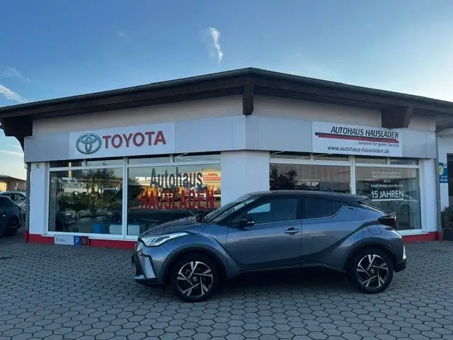 Toyota C-HR Hybrid Team D