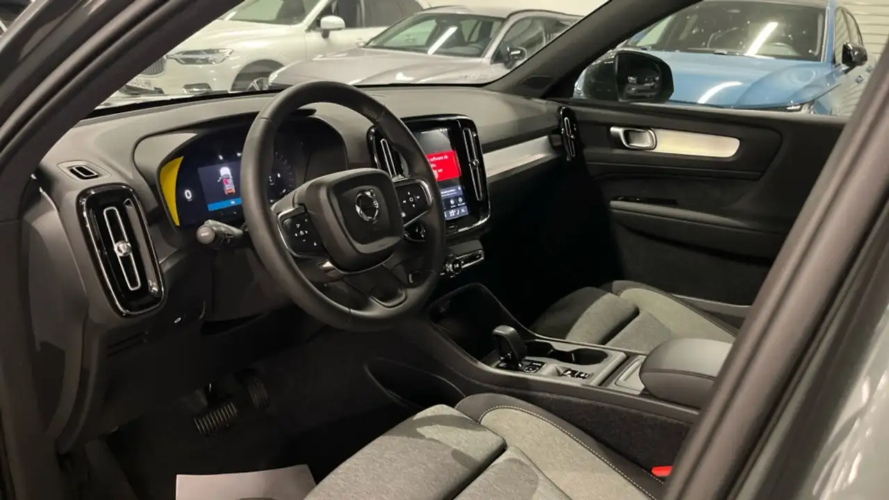 Volvo XC40 2026