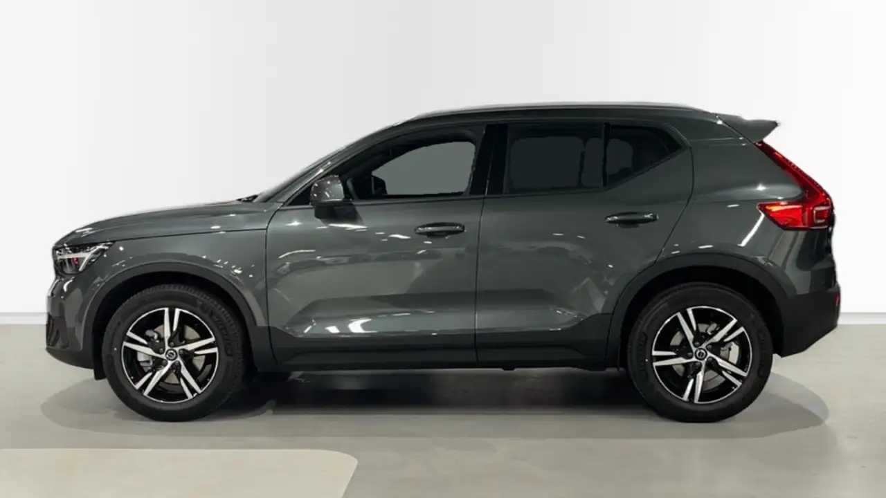 Volvo XC40 2026