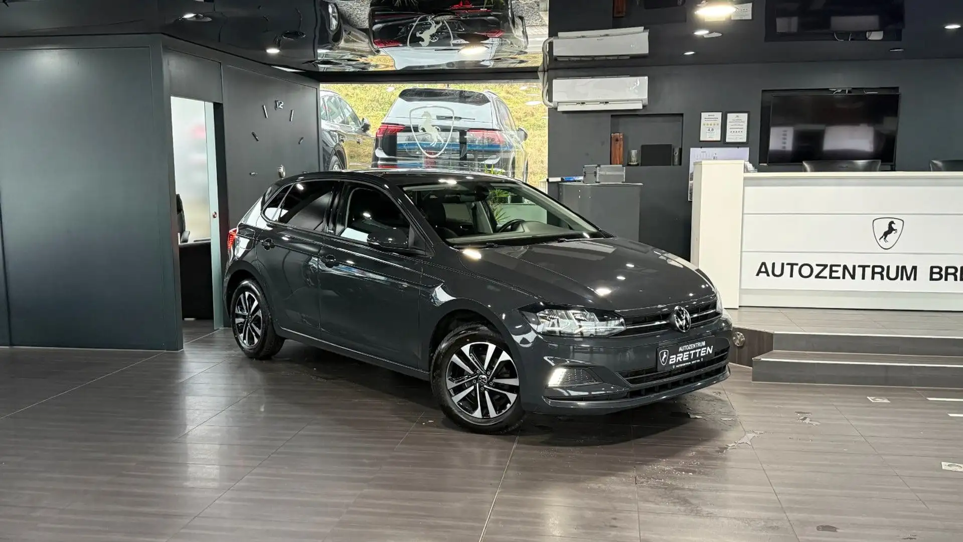 Volkswagen Polo VI 1.0 TSI United*Navi*SHZ* Gris - 1