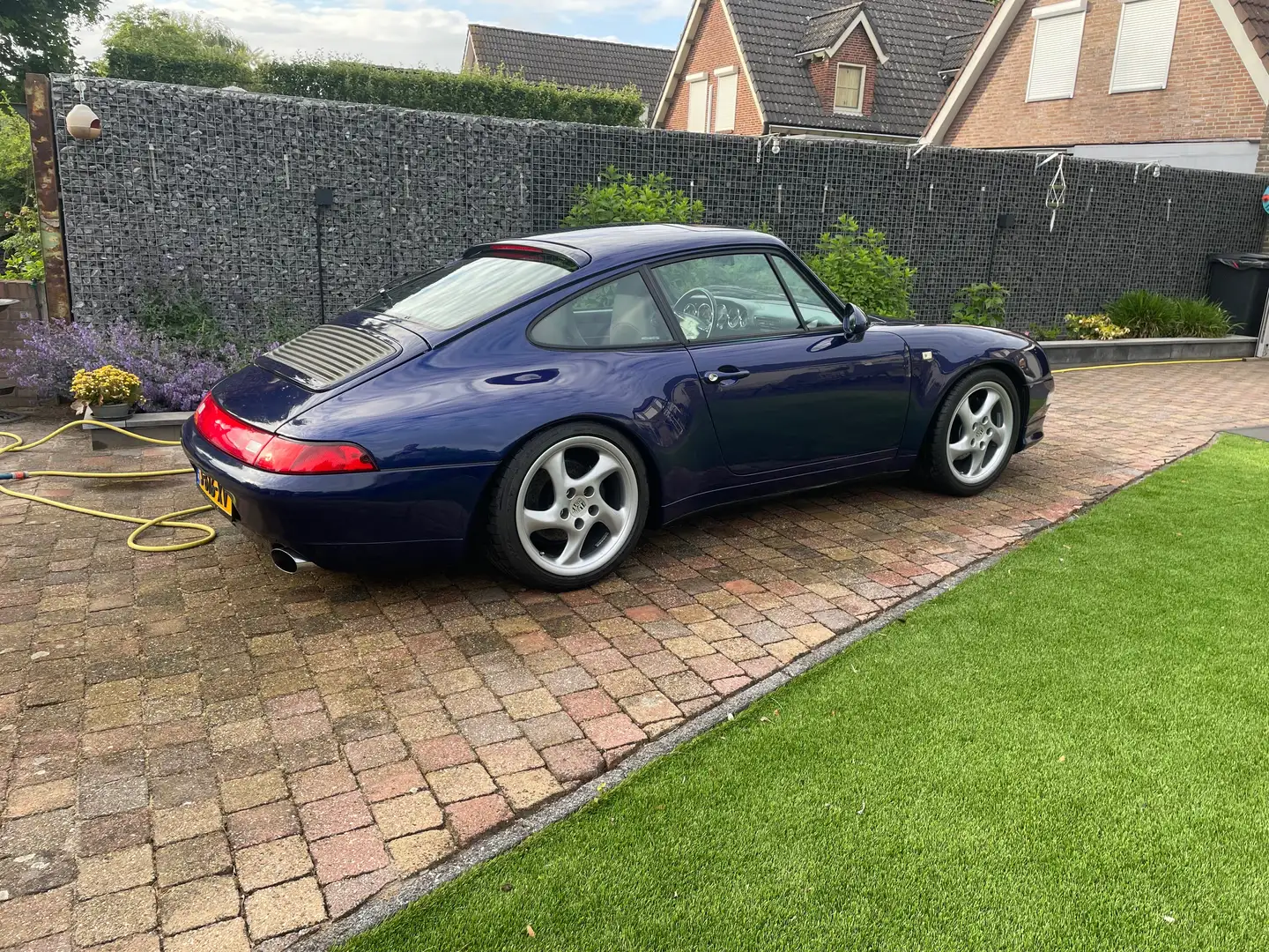 Porsche 993 Carrera 2 Blauw - 1