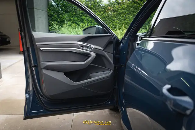 Audi Q8 E-Tron view 14