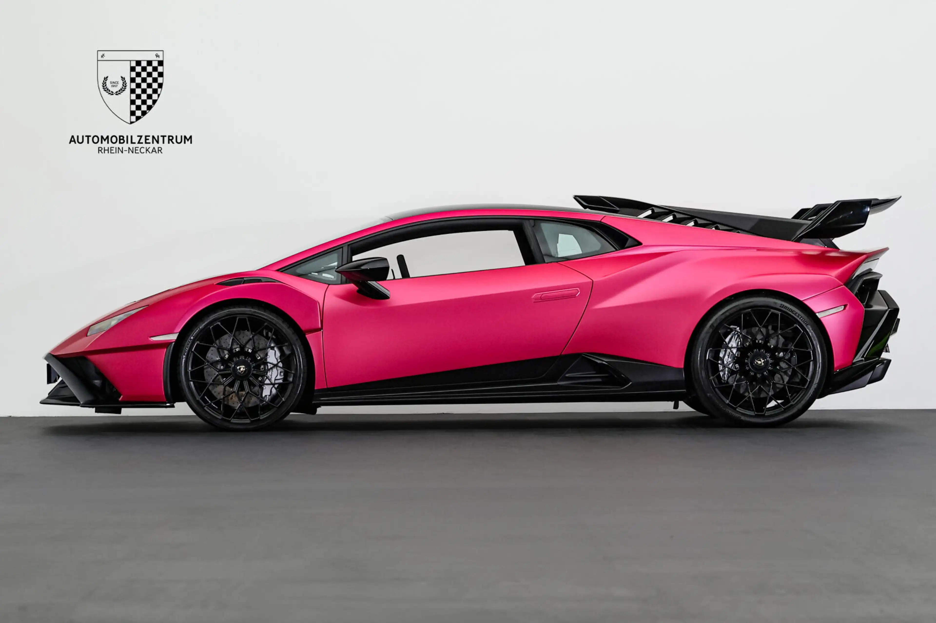 Lamborghini Huracán Huracán STO FullCarbon/RacingSeats/Camera/PPF — photo 4