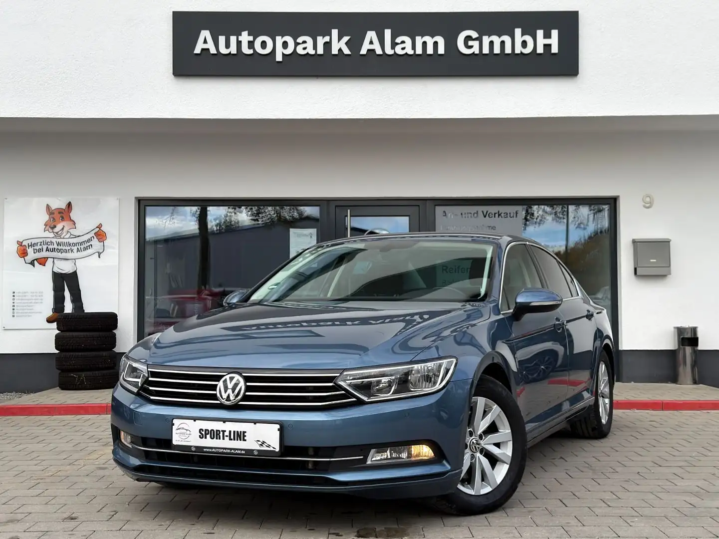 Volkswagen Passat Lim. Comfortline ACC AHK Navi Bleu - 1