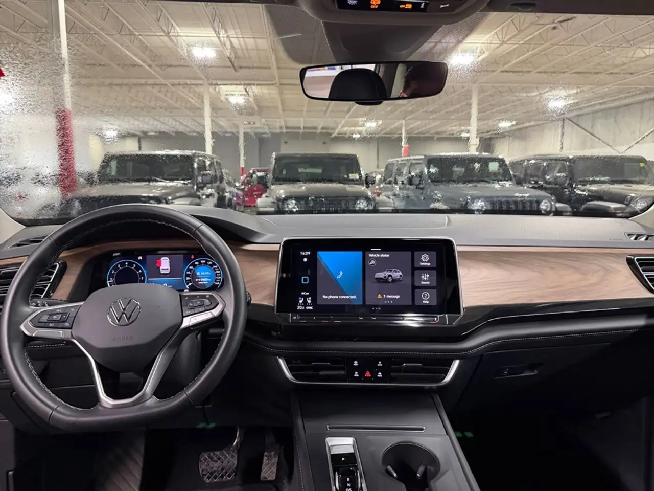 Volkswagen Atlas снимка Volkswagen Atlas