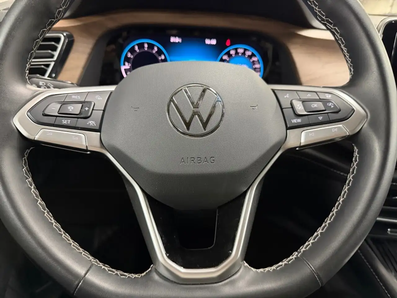 Volkswagen Atlas снимка Volkswagen Atlas