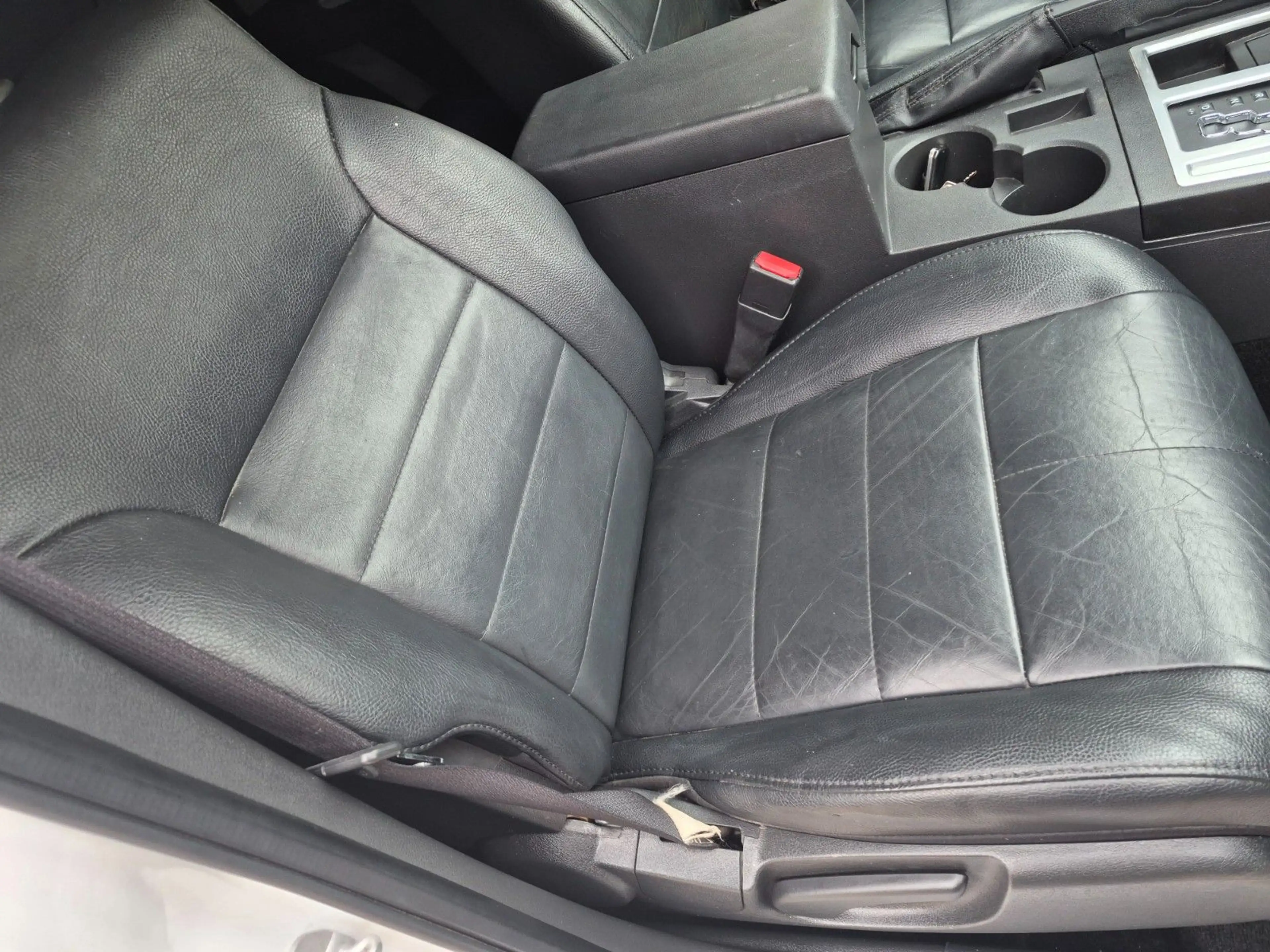 Dodge Nitro R/T — photo 8