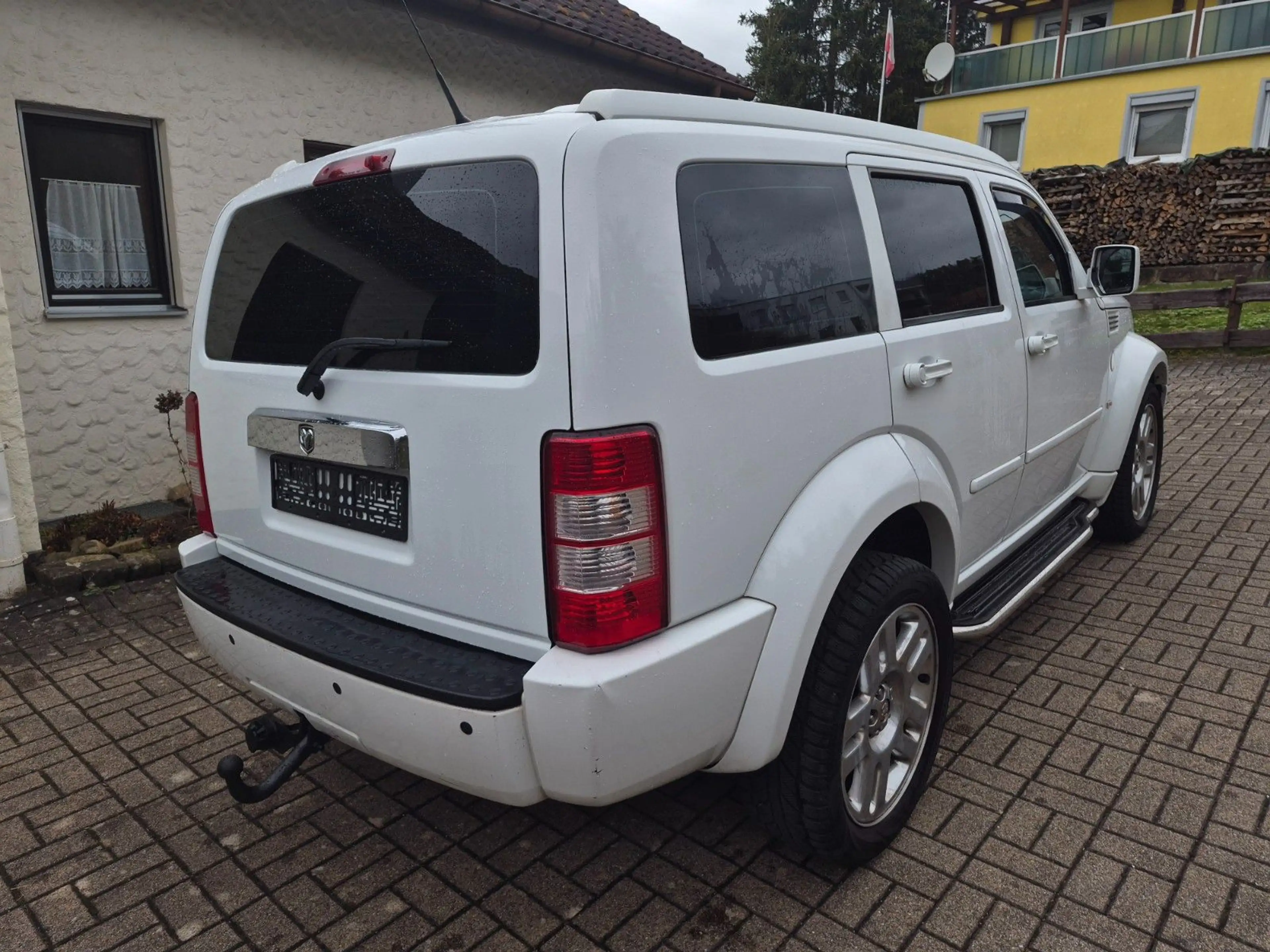 Dodge Nitro R/T — photo 4