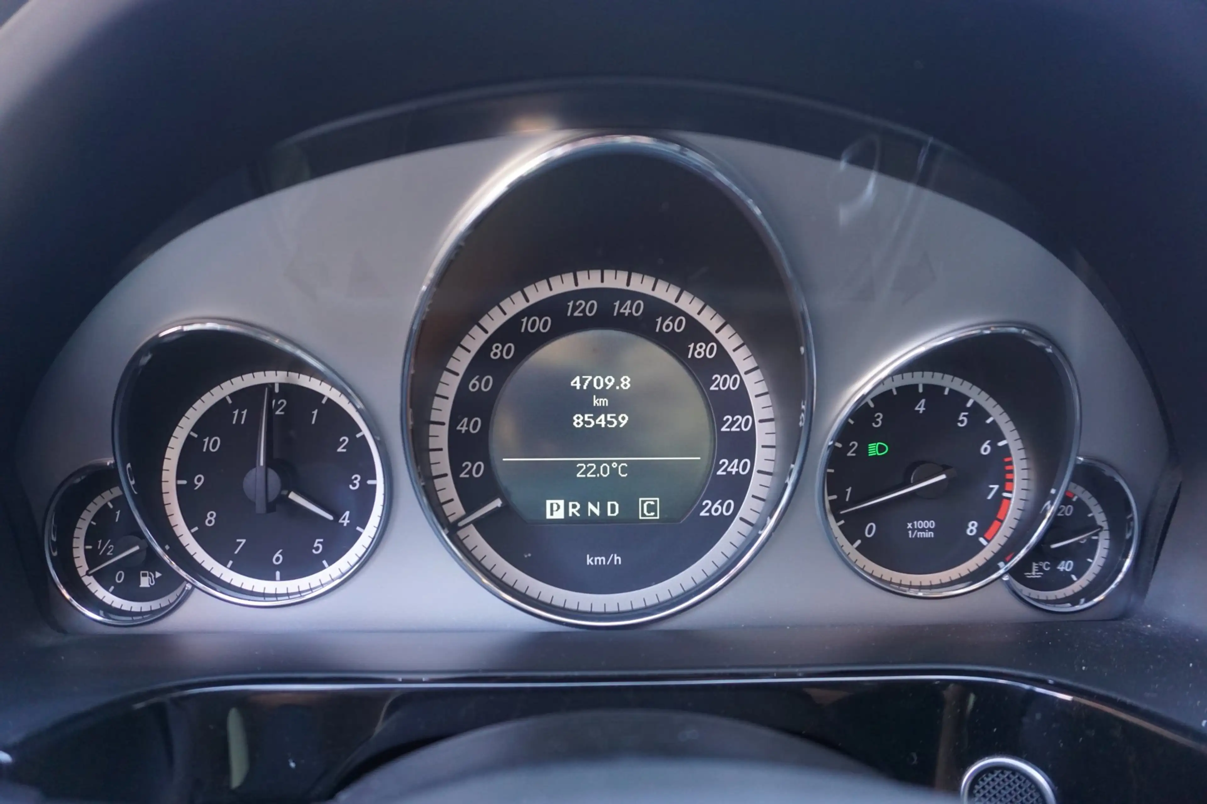 Mercedes-Benz E 250 CGI Business Class Avantgarde — photo 18