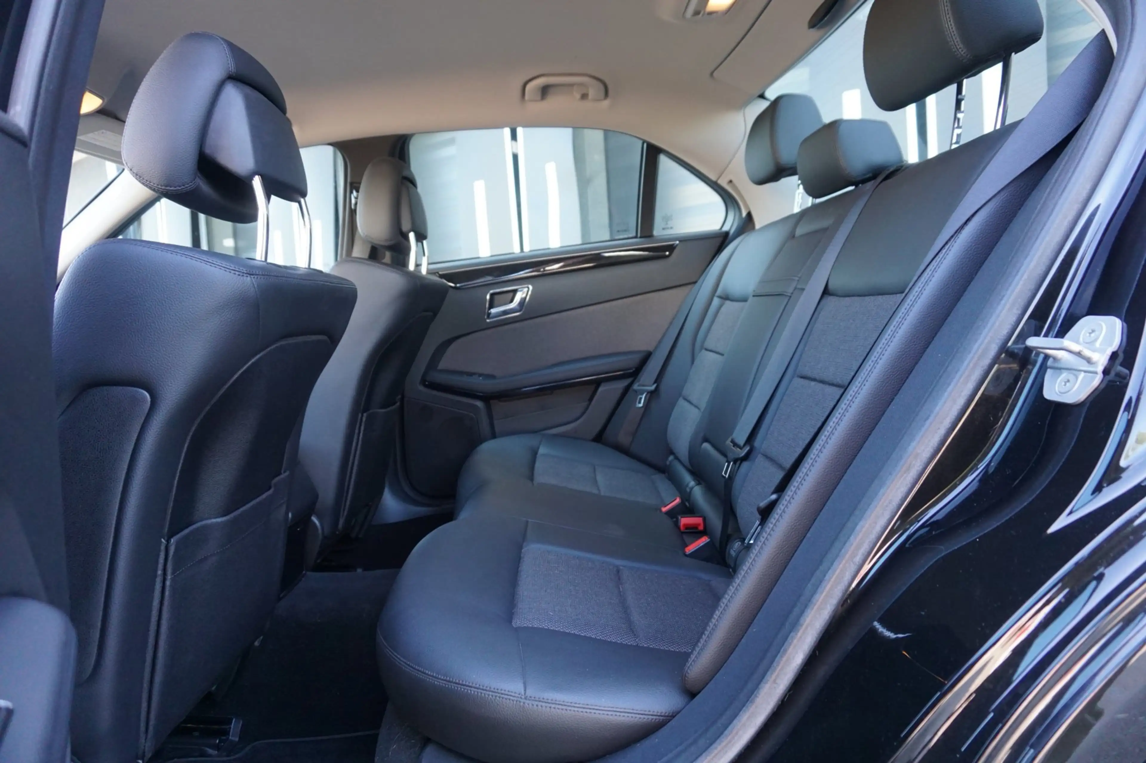 Mercedes-Benz E 250 CGI Business Class Avantgarde — photo 7