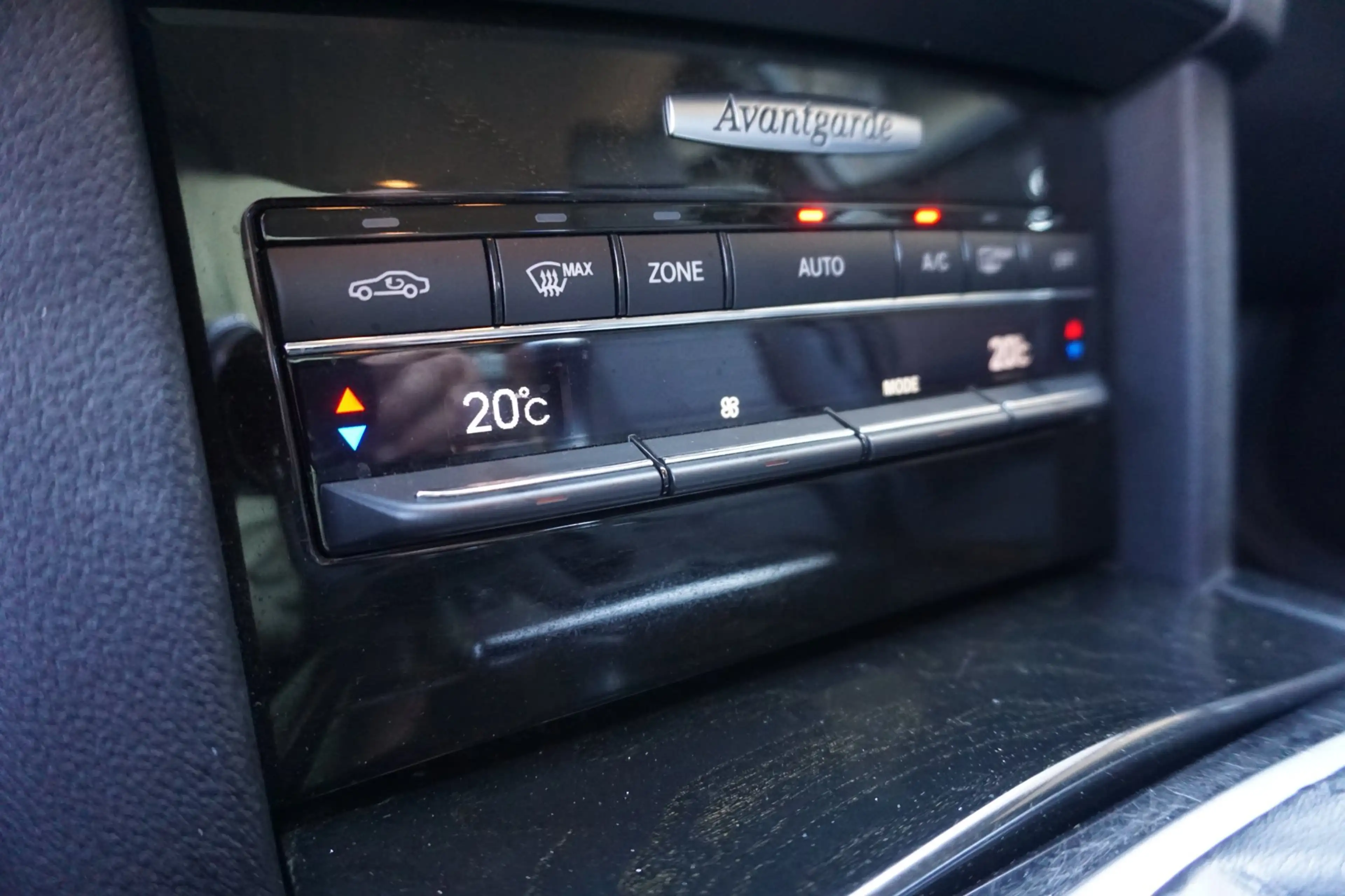 Mercedes-Benz E 250 CGI Business Class Avantgarde — photo 25