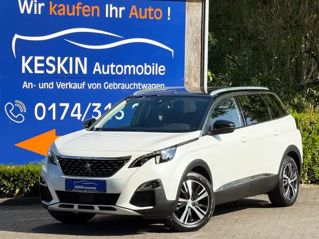 Peugeot 5008 Allure*LED*NAVI*LEDER*AHK*360 GRAD*