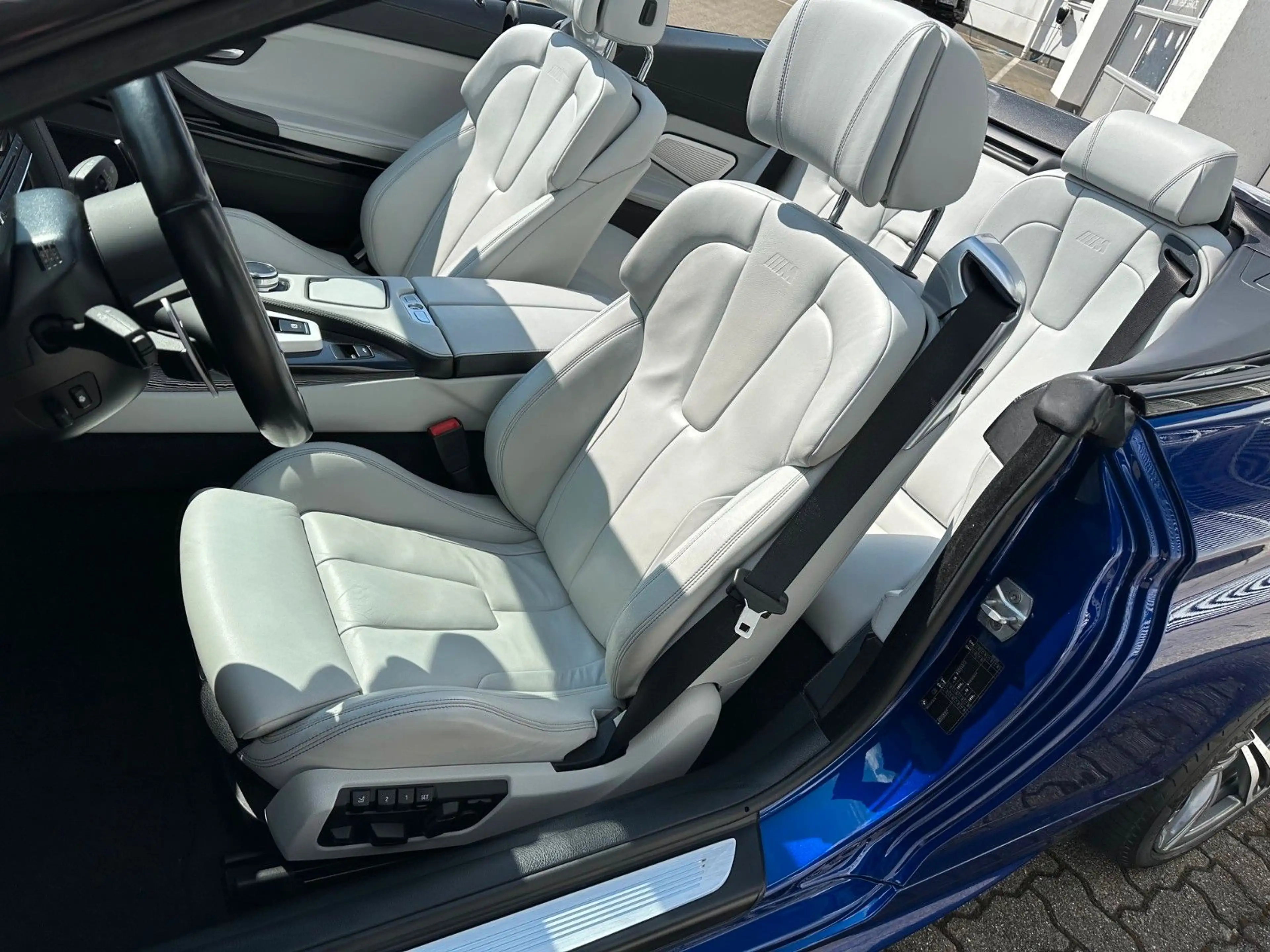 BMW M6 Cabrio +Hifi B&O +M Performance ESD +Adapt FW — photo 15