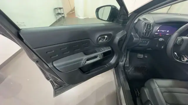Citroen C5 view 19