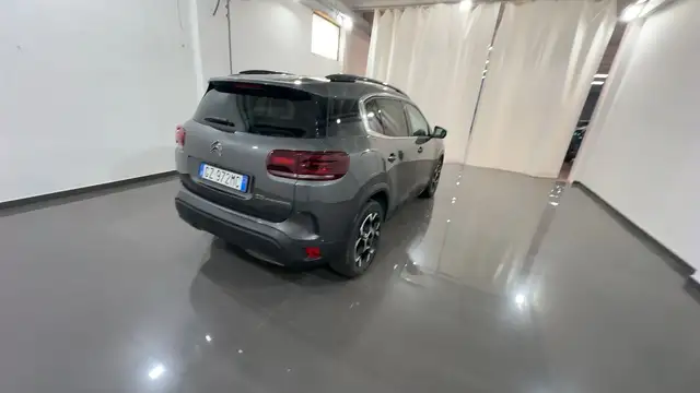 Citroen C5 view 4