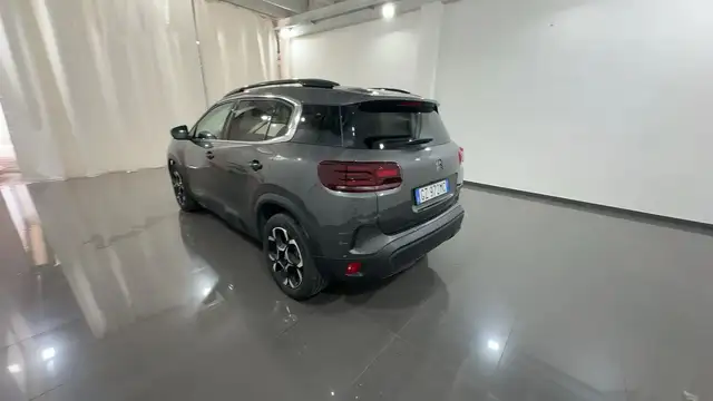 Citroen C5 view 3