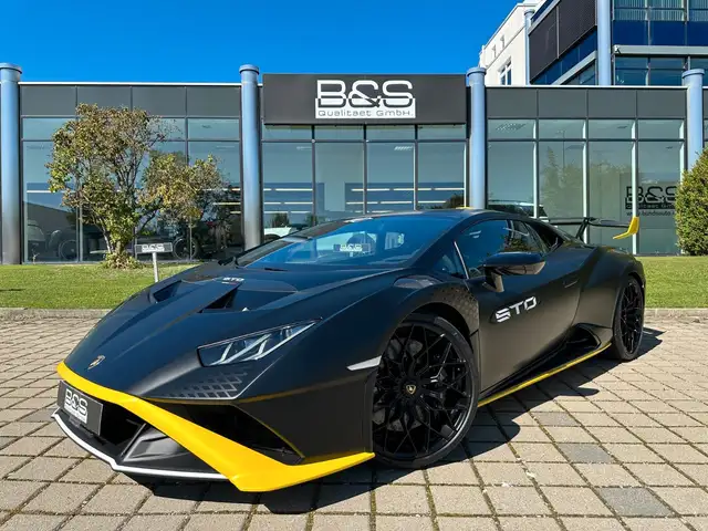 Lamborghini Huracán STO Coupe,Lift,Carbon,Kamera,Matt,Temp