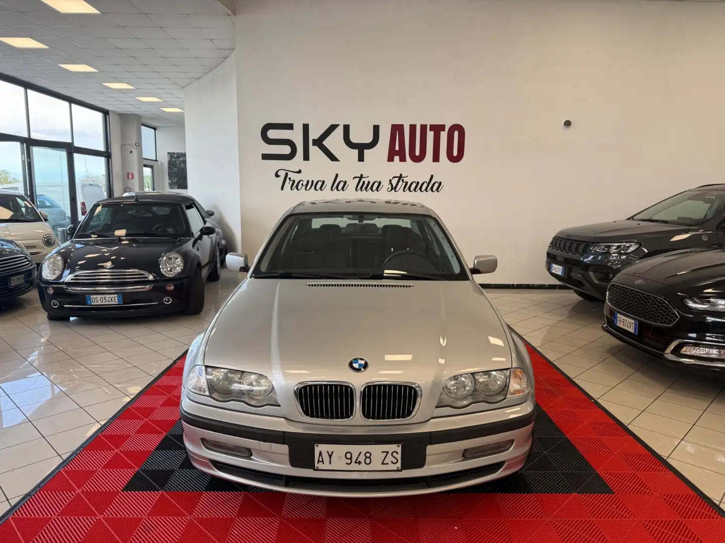 BMW 328 328i 24V cat 4 porte Stříbrná - 1