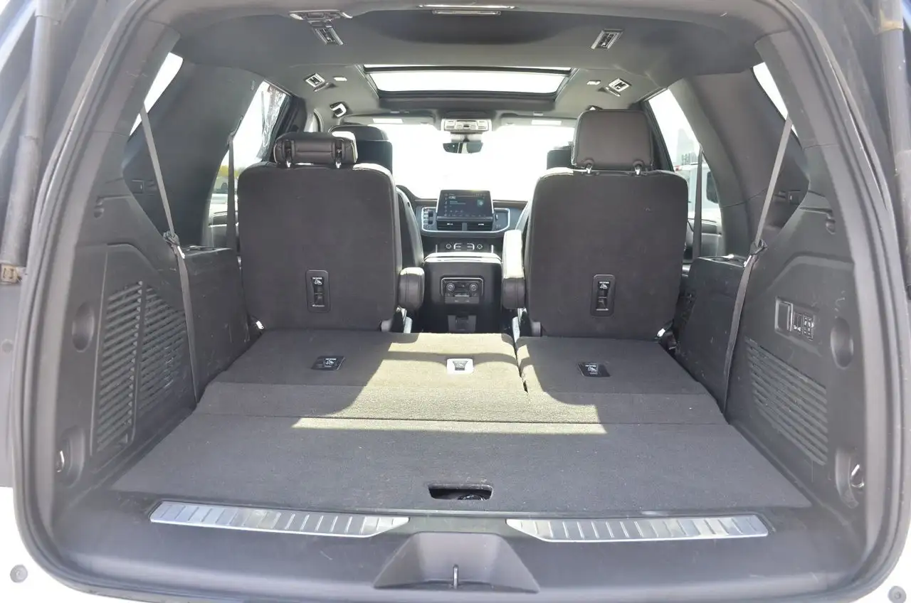 Chevrolet Tahoe снимка Chevrolet Tahoe